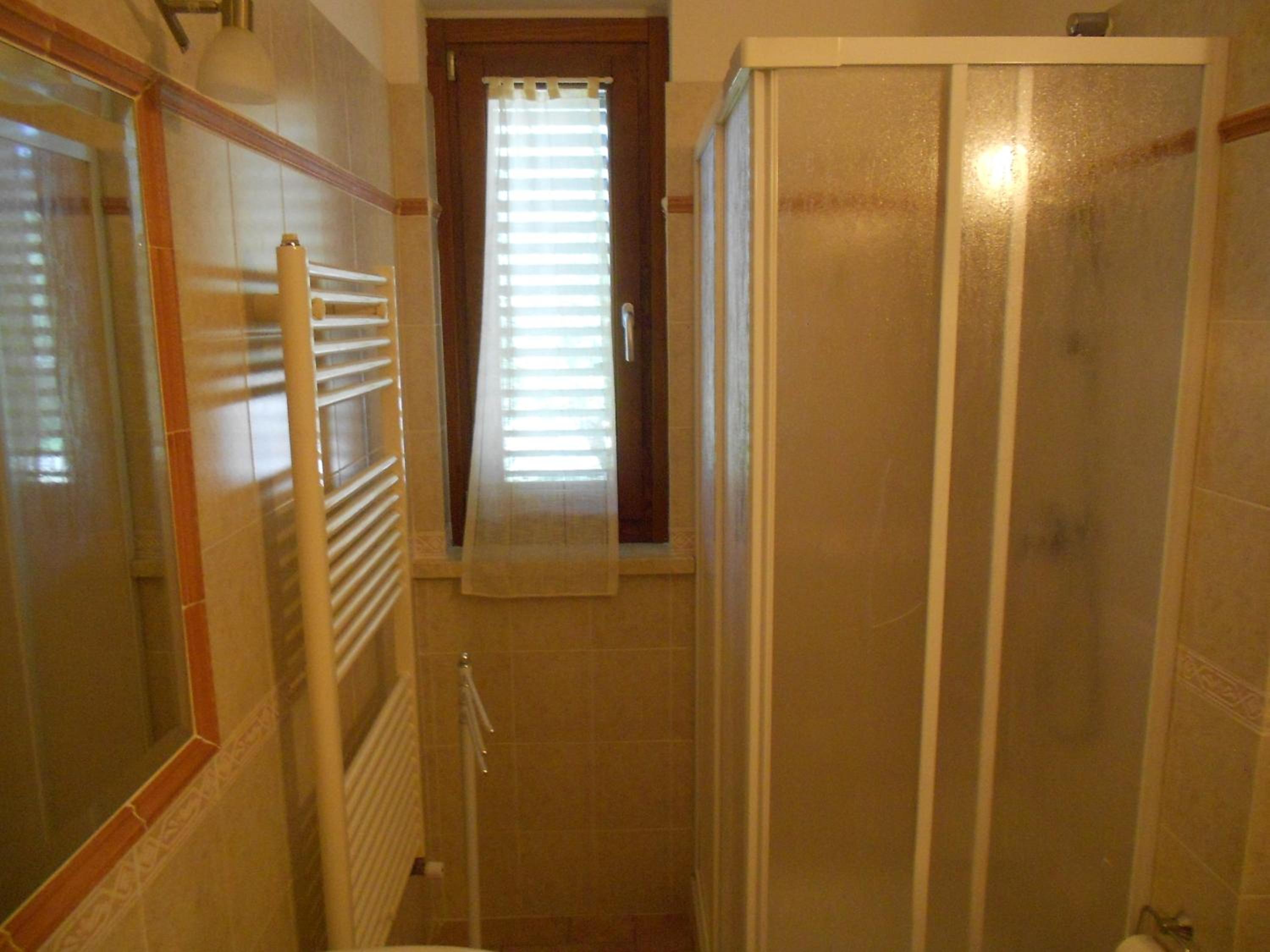 Photo 34