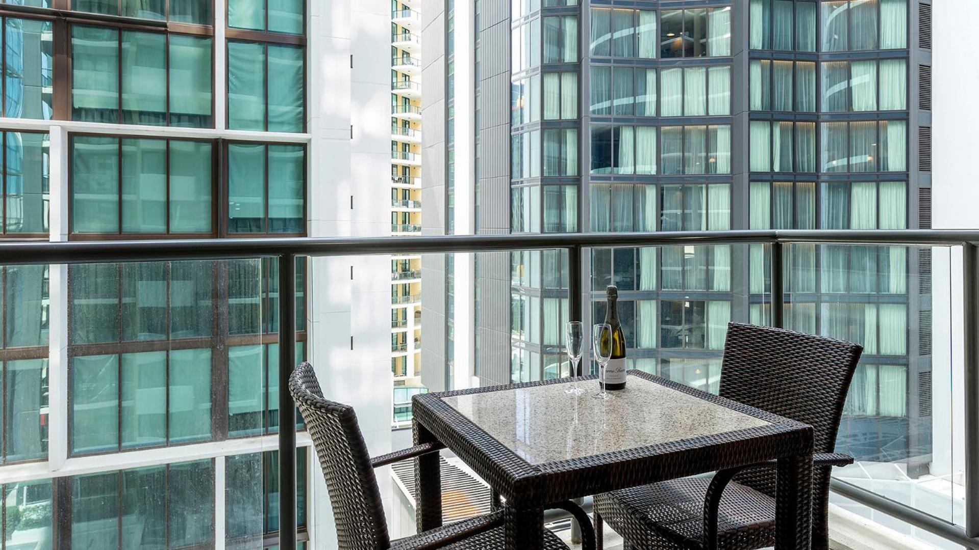 Oaks Brisbane on Margaret Suites