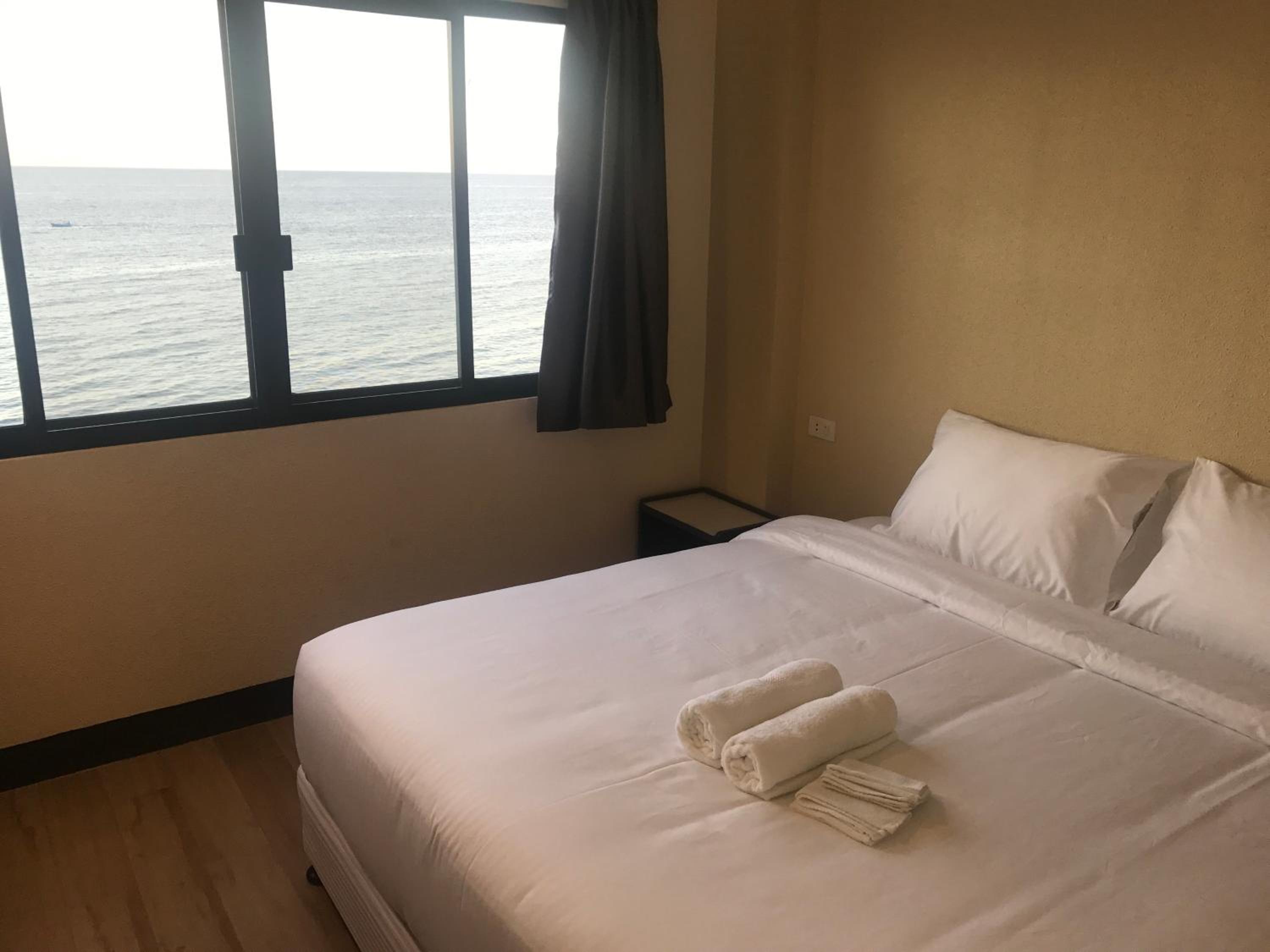 Babylon Oslob Coast Guesthouse
