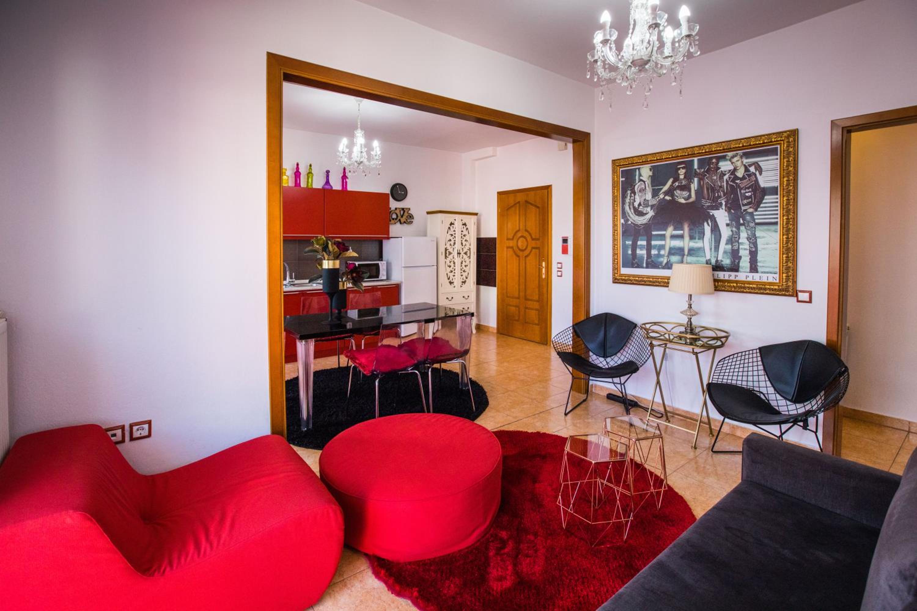 LUXURY SUITES - free parking