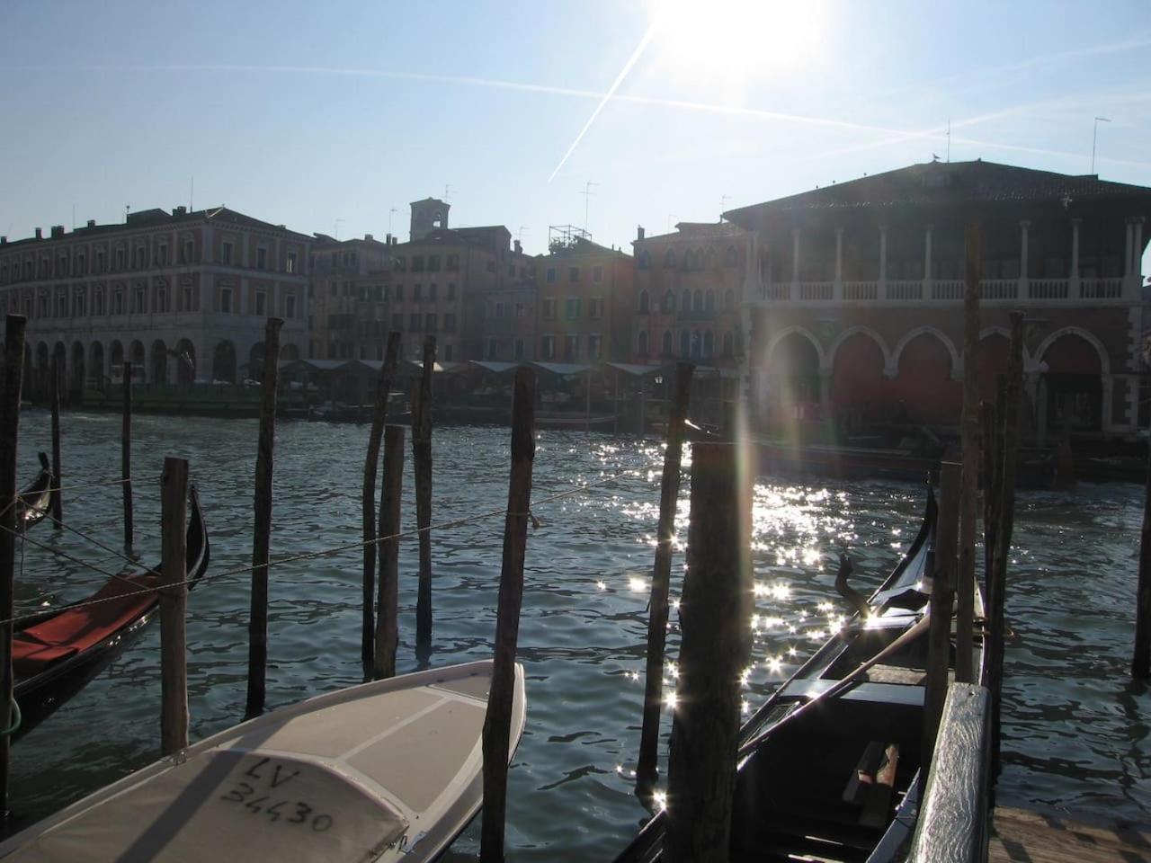 LOFT OVERLOOKING THE GRAND CANAL