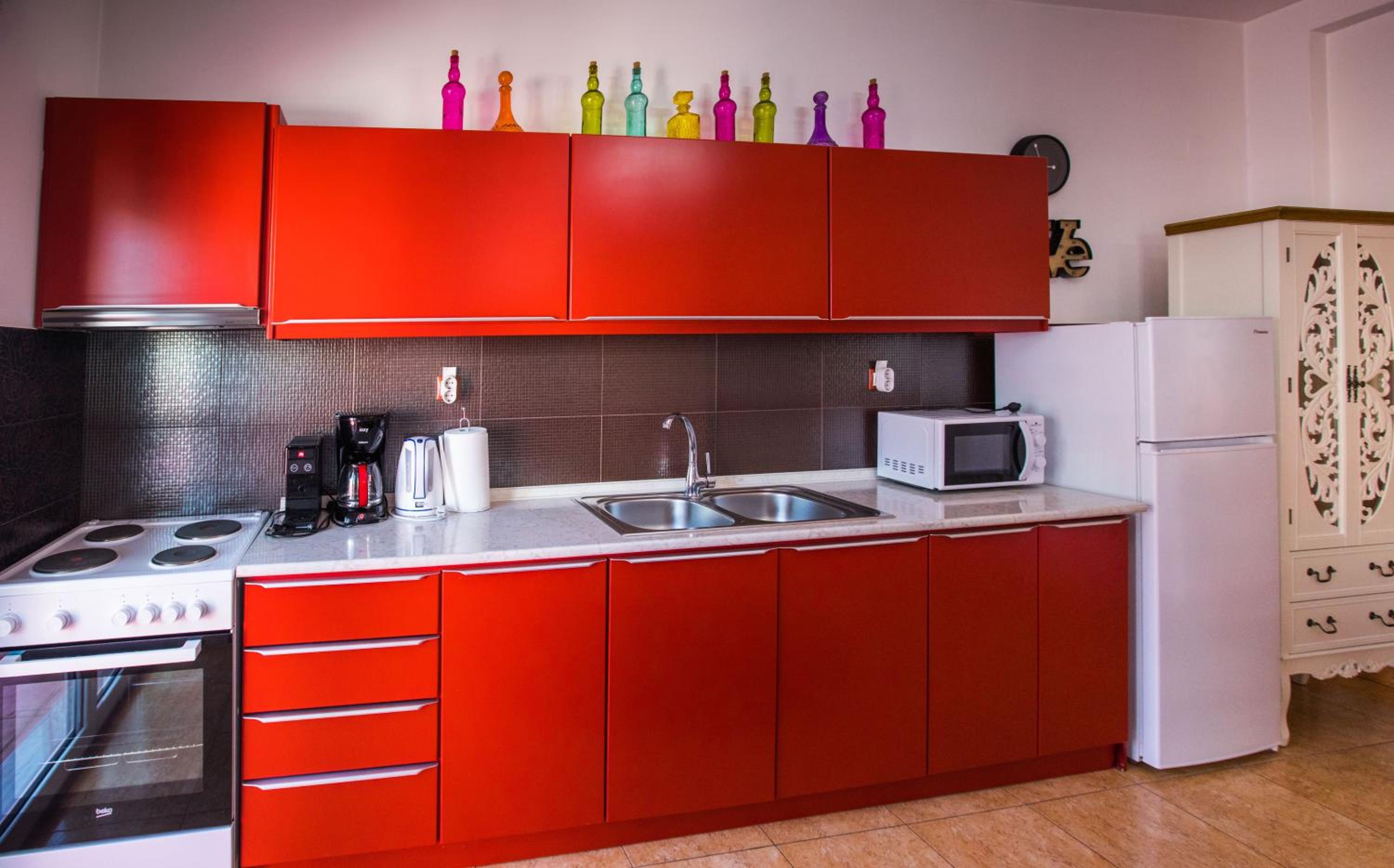 LUXURY SUITES - free parking
