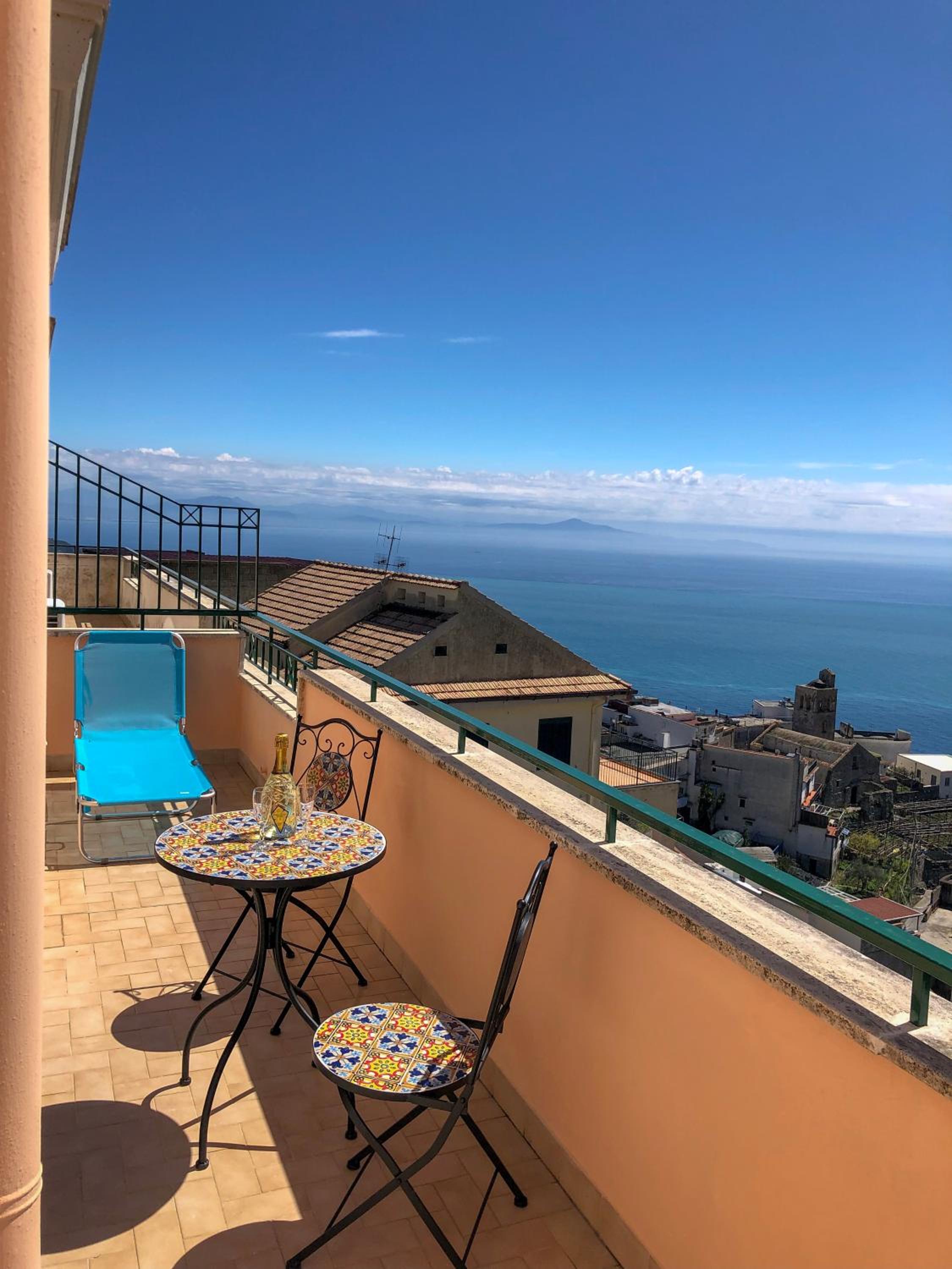 House Joseph photo 3