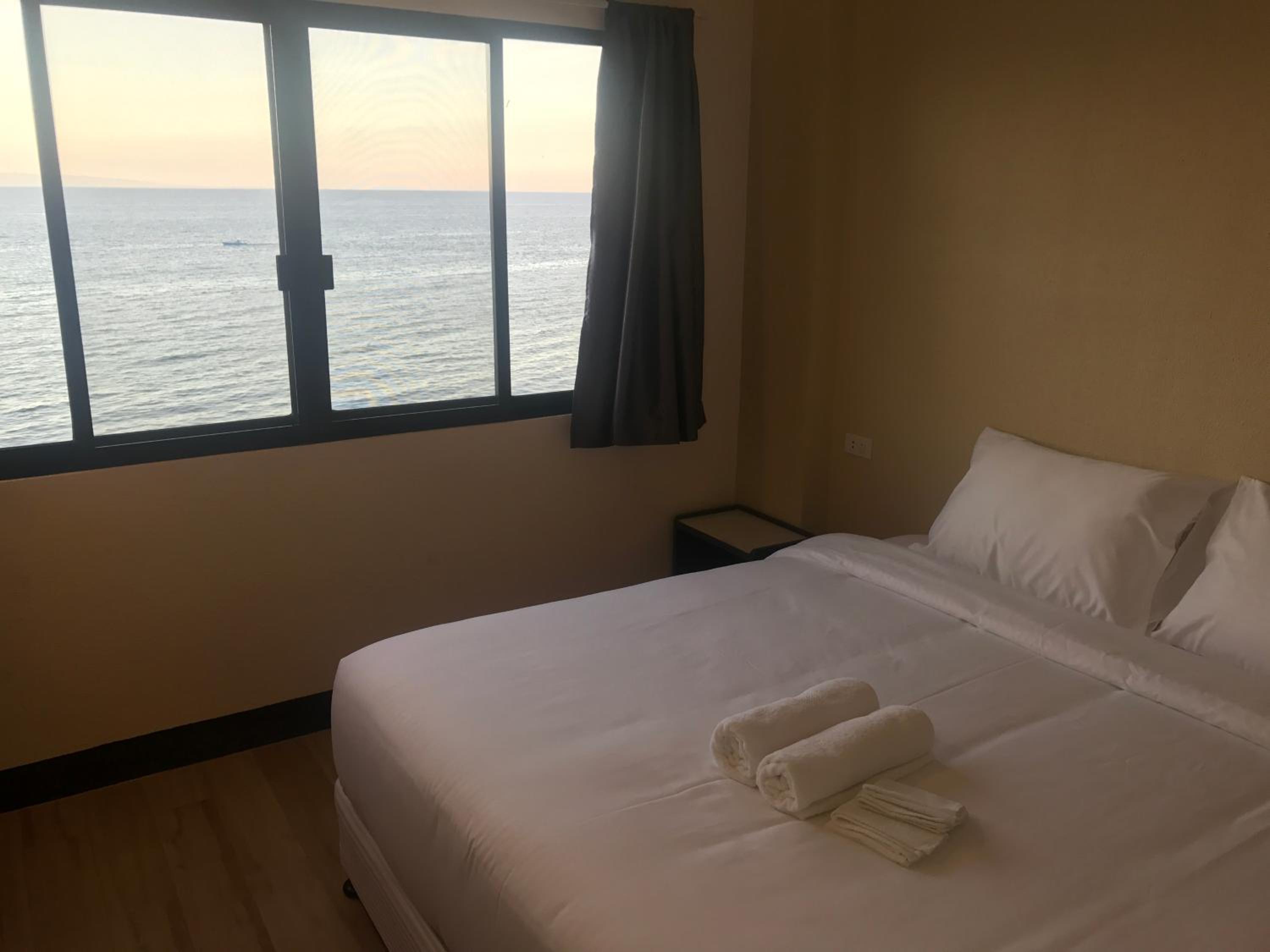Babylon Oslob Coast Guesthouse