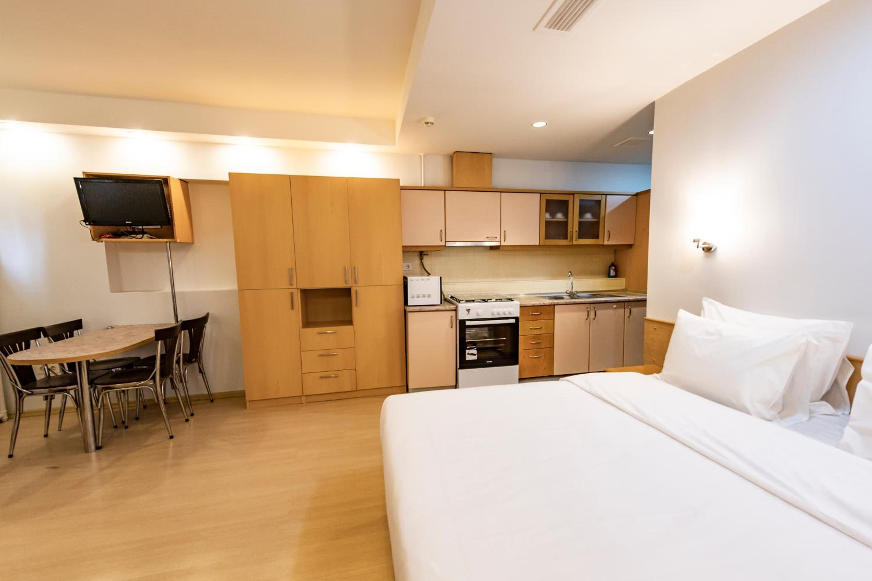 Entes Apart - Image 50