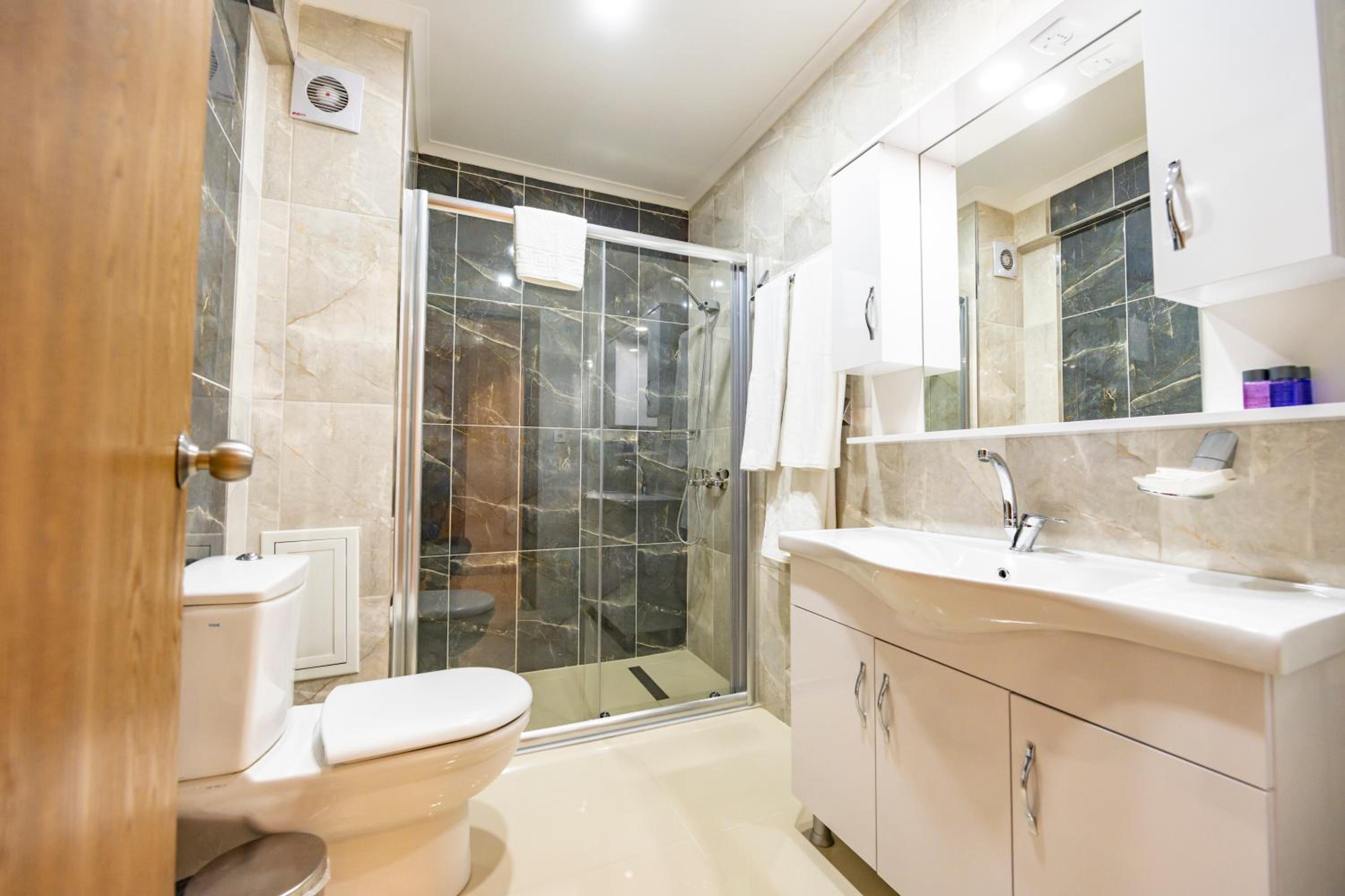 Entes Apart - Image 49