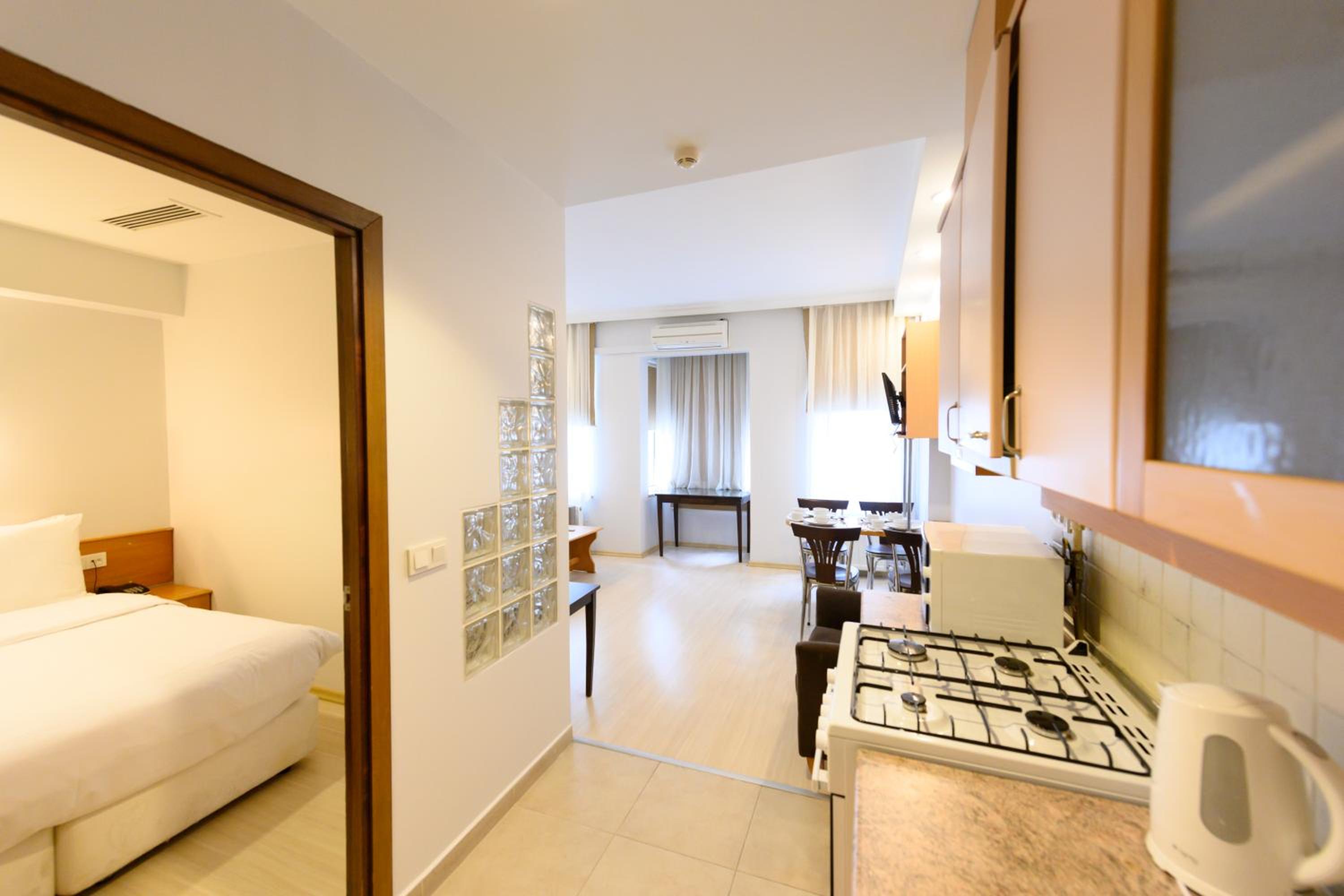 Entes Apart - Image 36