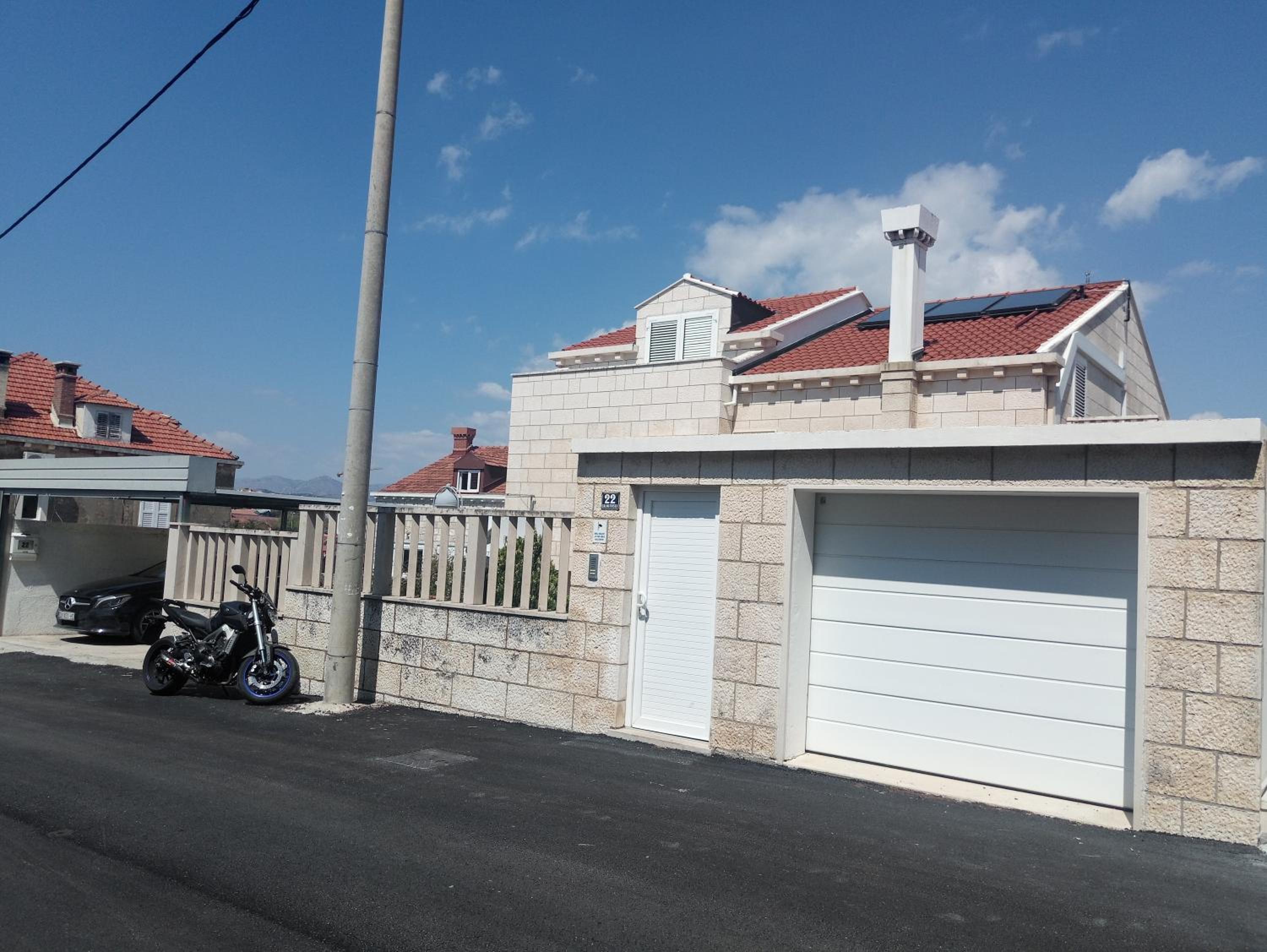 Adria Apartments and Rooms