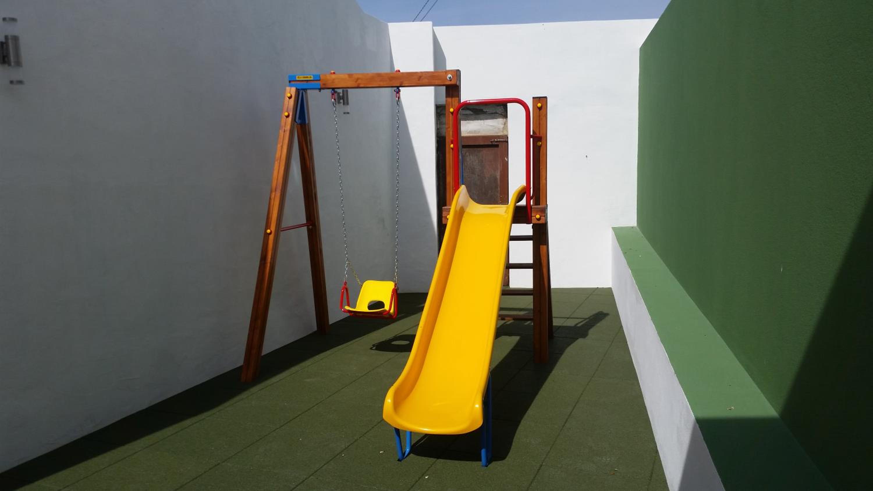 Photo 6