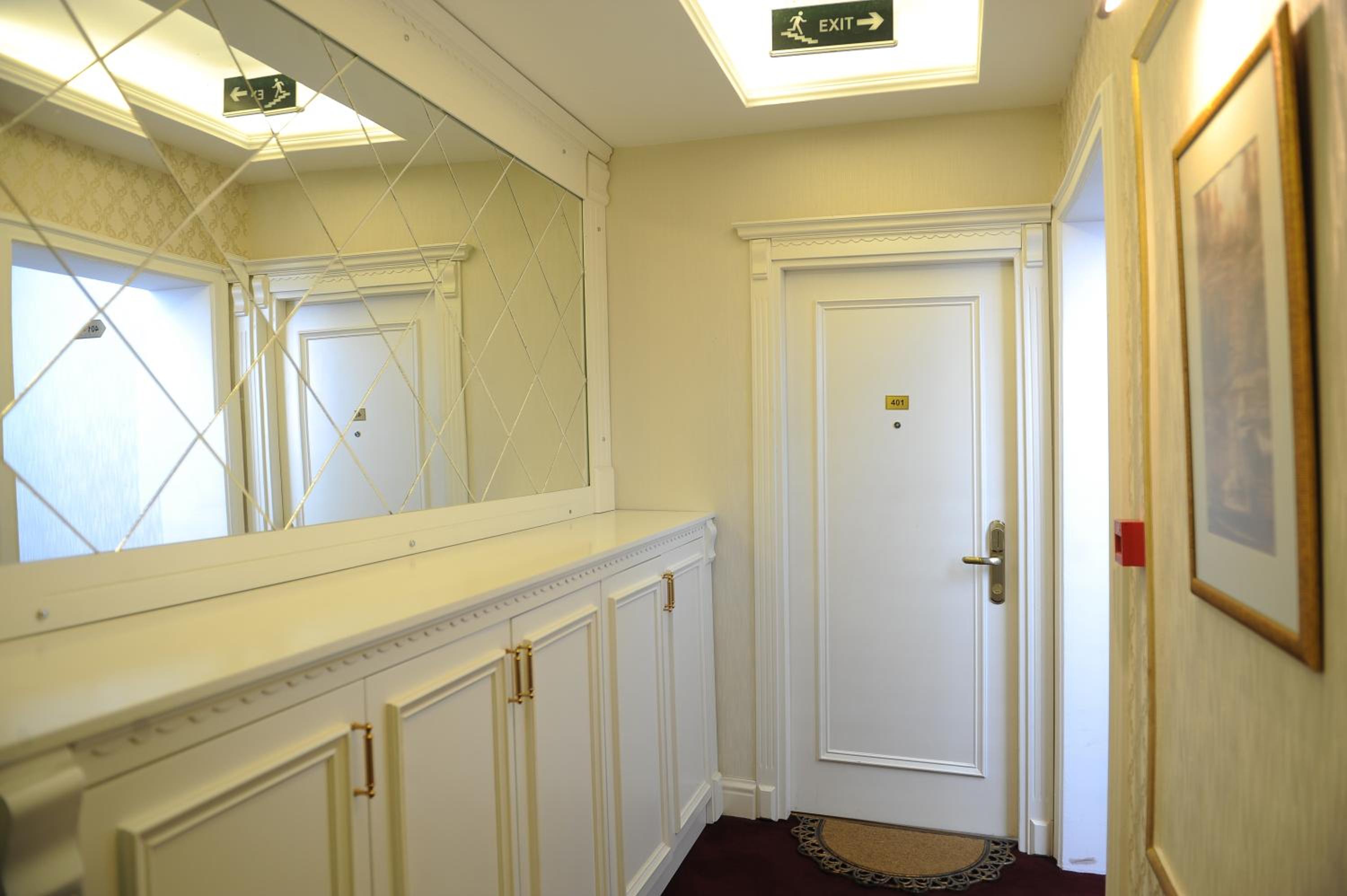 Coliseum Otel - Image 24