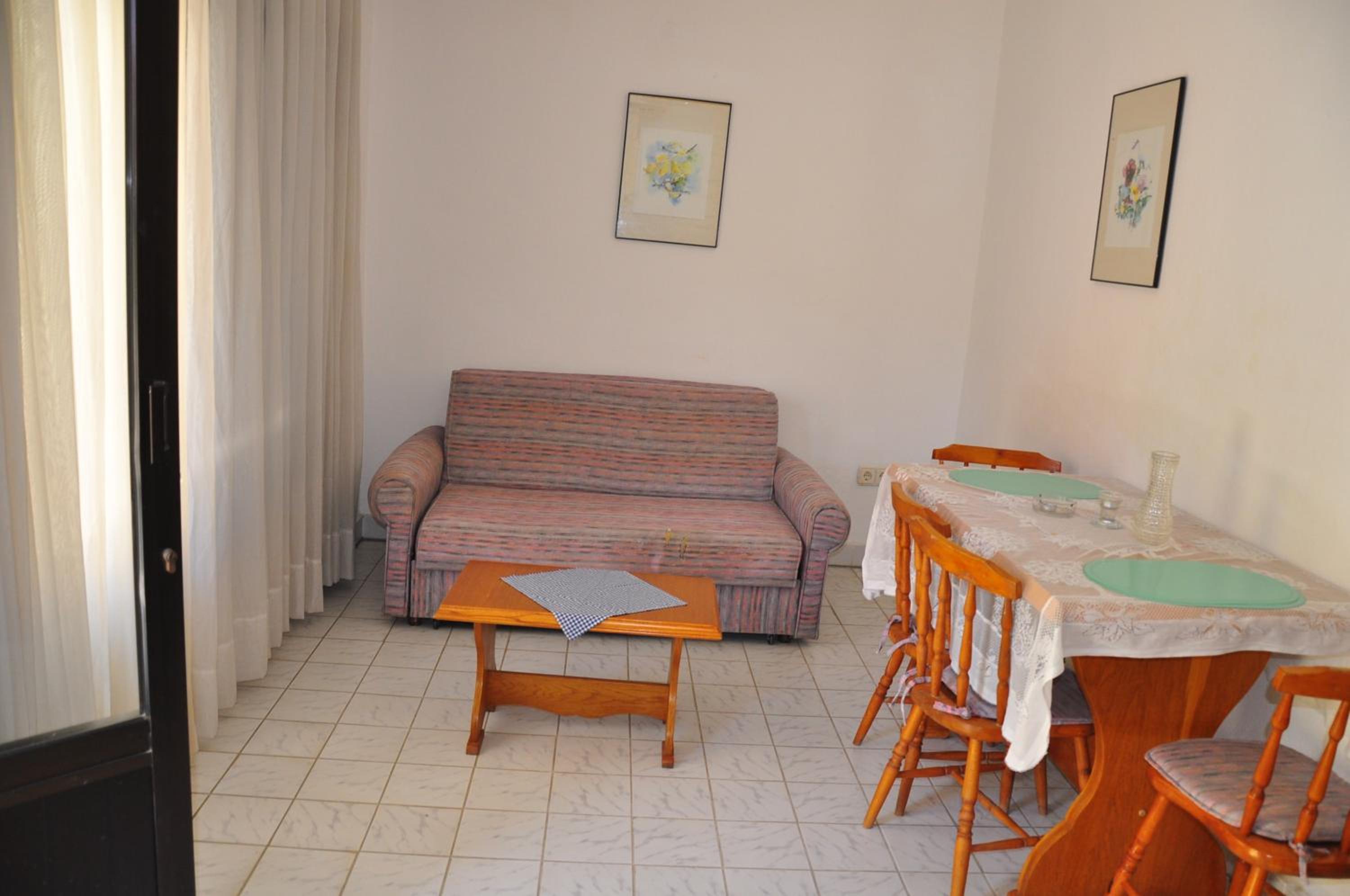 Delphin Apart Hotel - Image 36