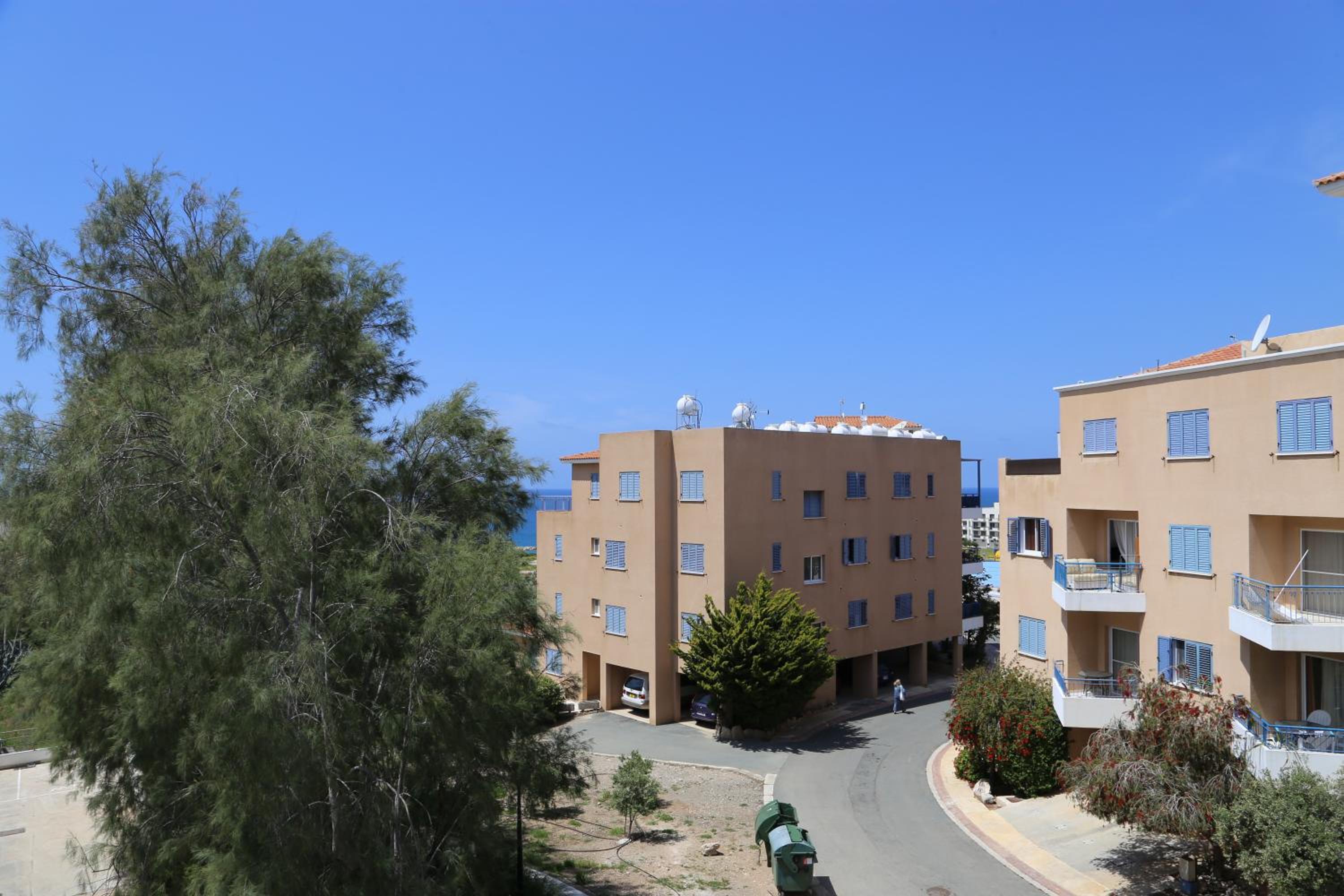 DANAOS 2 COMPLEX APARTMENT - By IMH Travel & Tours