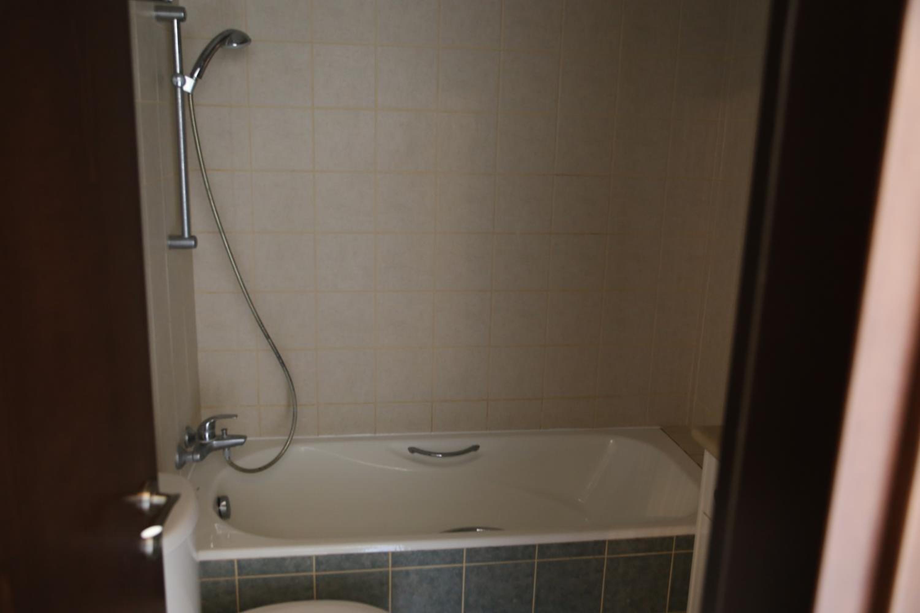 DANAOS 2 COMPLEX APARTMENT - By IMH Travel & Tours