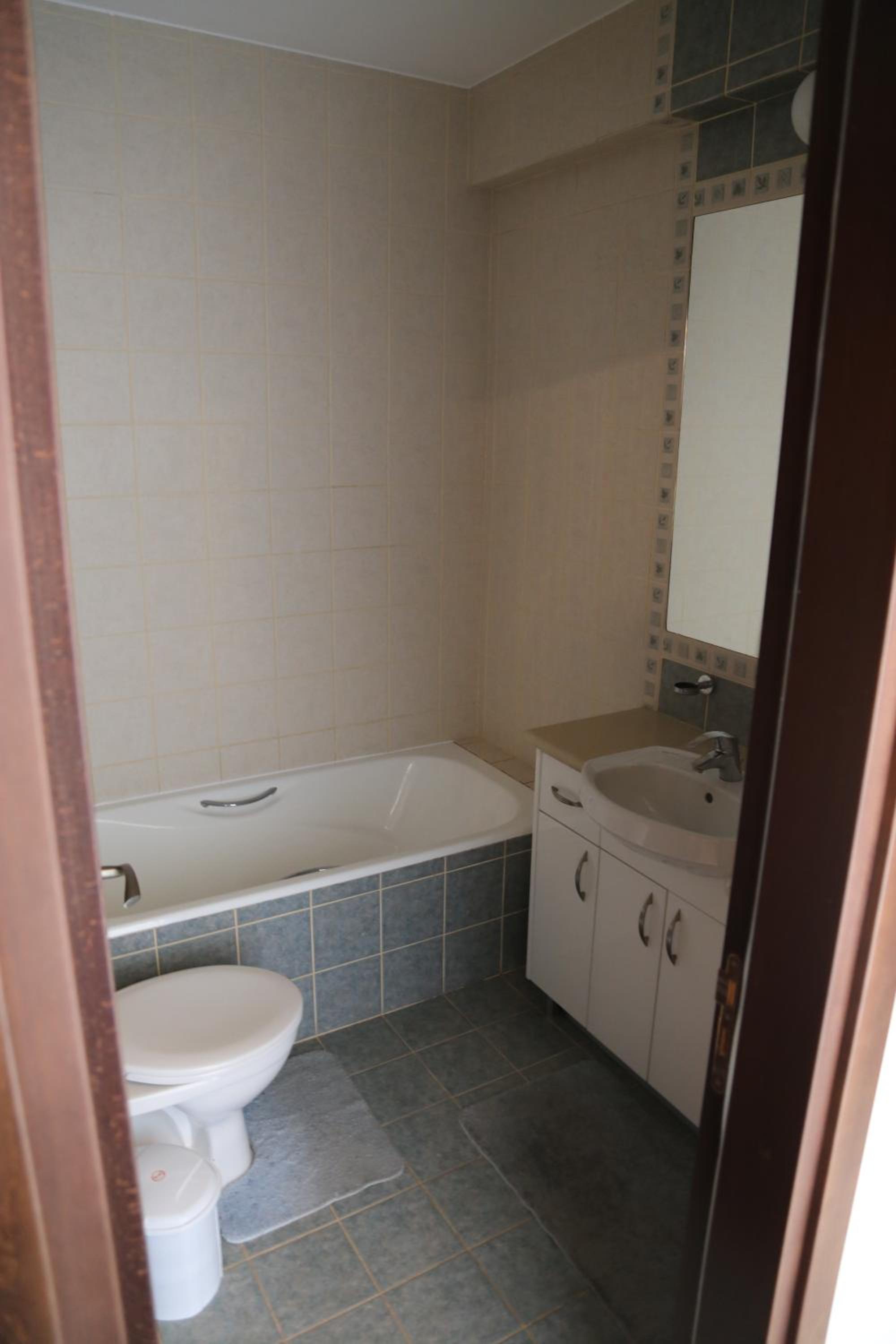 DANAOS 2 COMPLEX APARTMENT - By IMH Travel & Tours