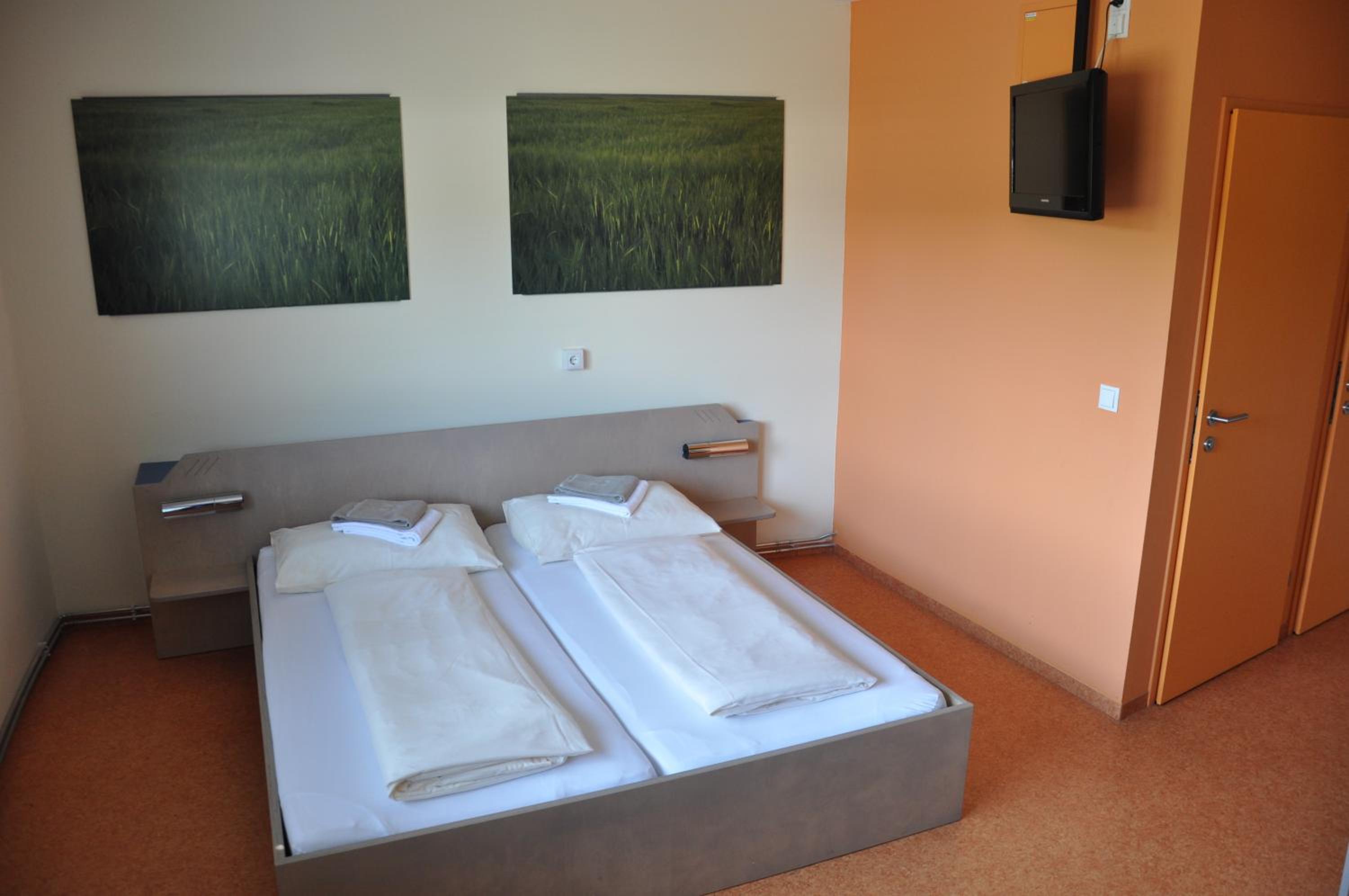 MOTEL ARBOTEL 24h self check-in