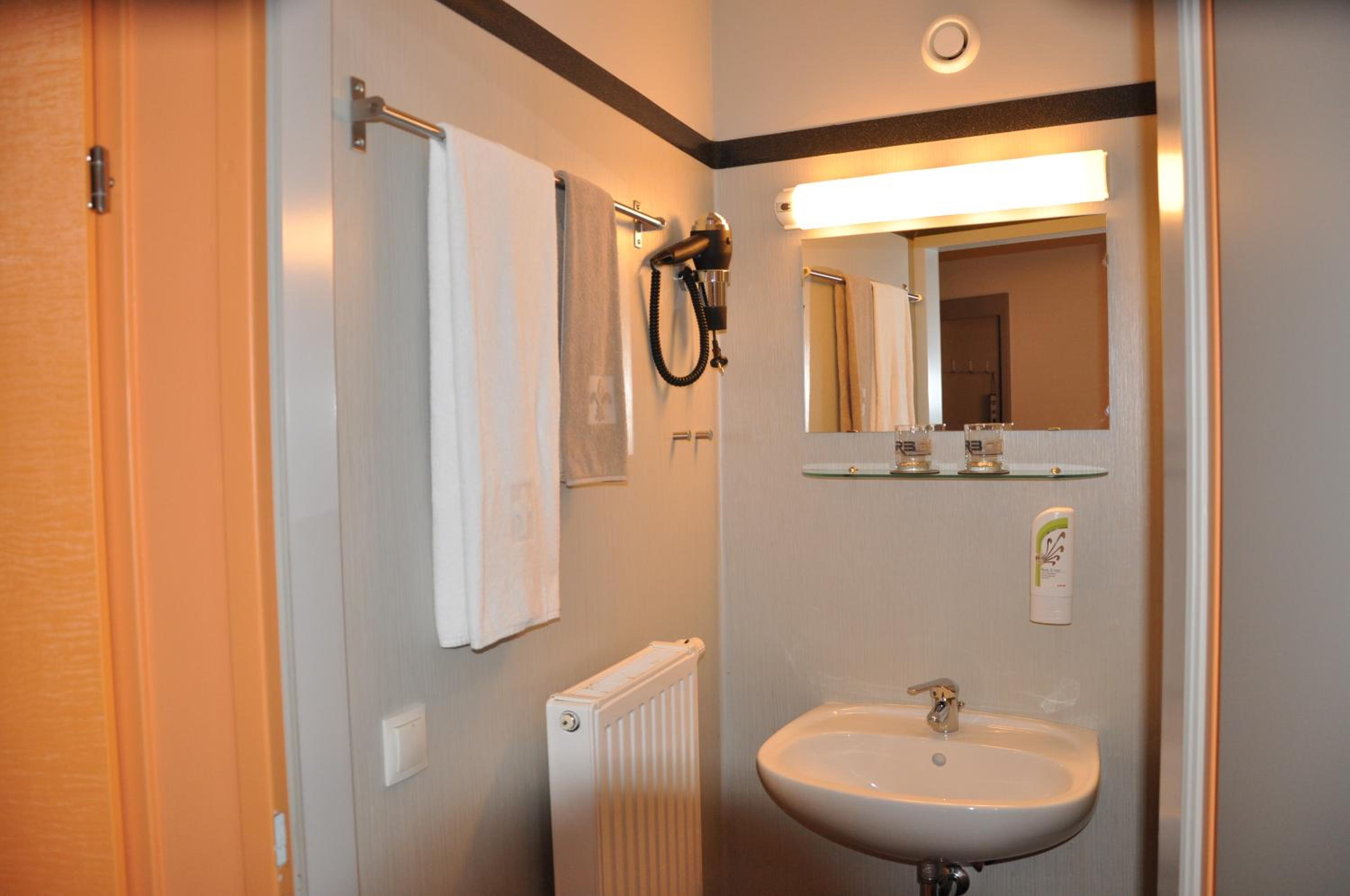 MOTEL ARBOTEL 24h self check-in
