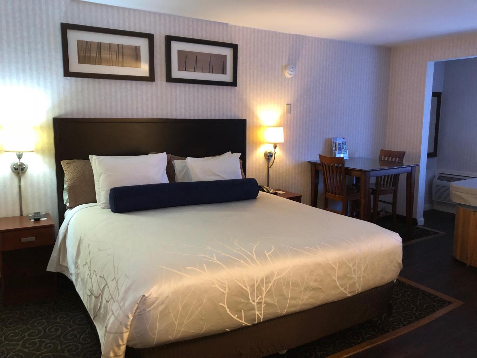 Brattleboro Vacations - The Black Mountain Inn - Property Image 4