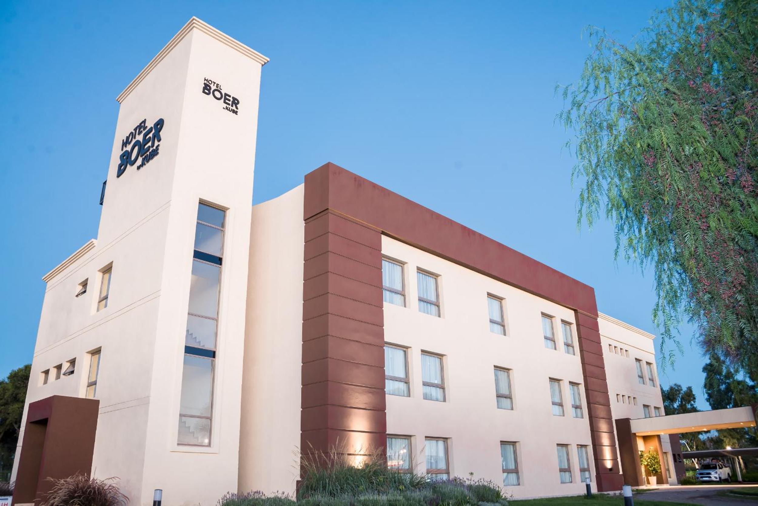 Hotel Boer Hotel By Kube