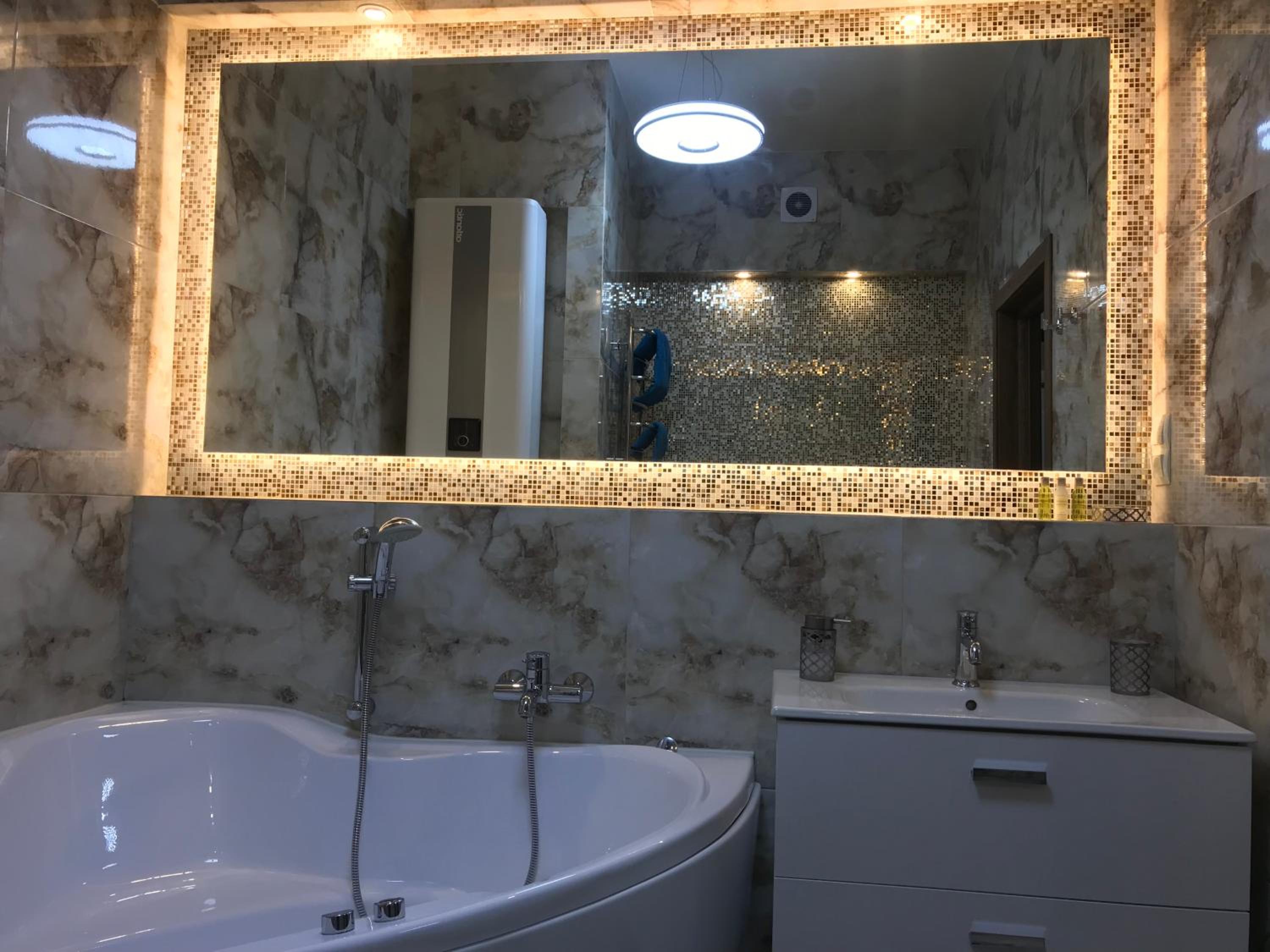 Luxury Apartment in Downtown, Near River Esplanade view 2