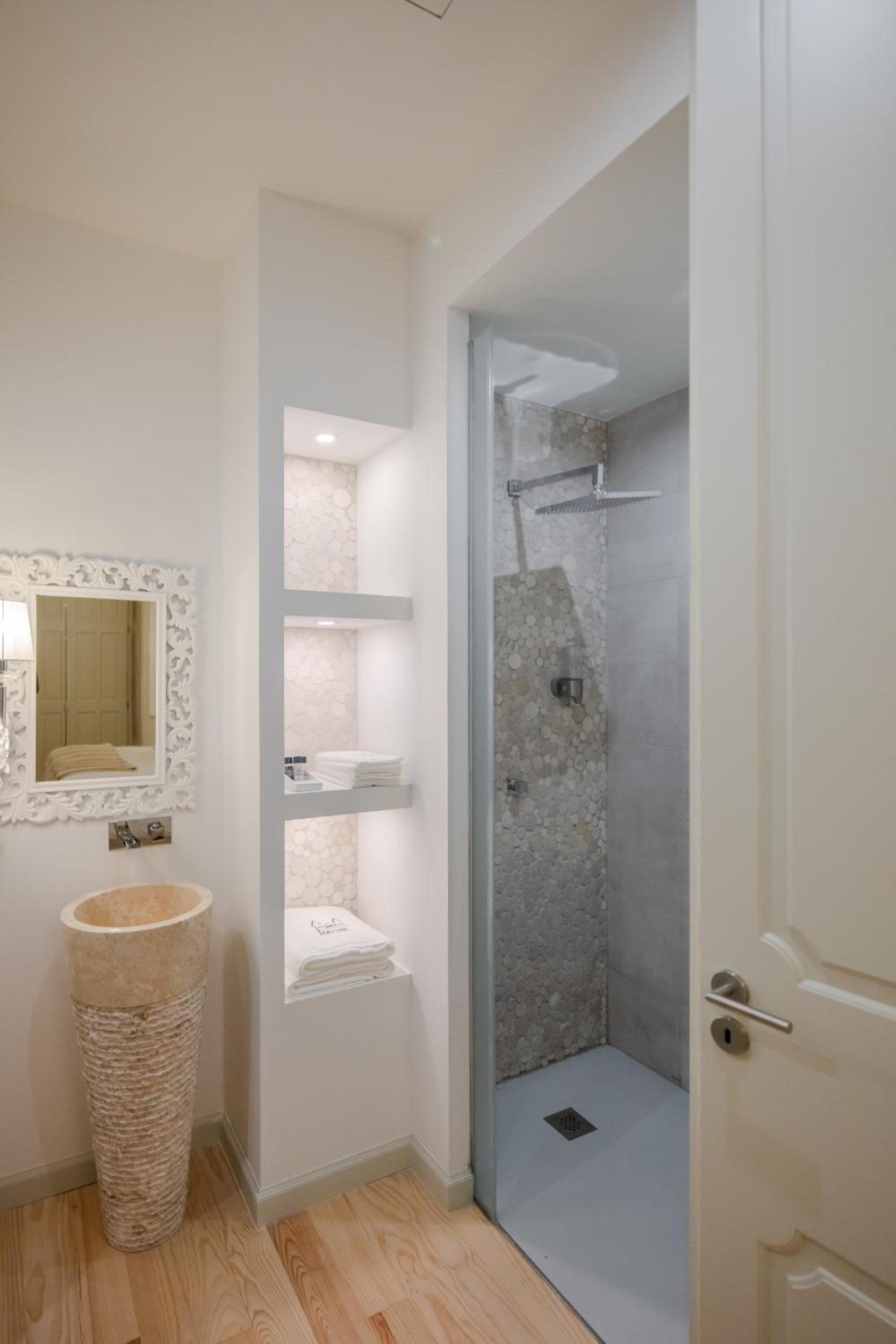 Porto Deluxe Apartments view 4