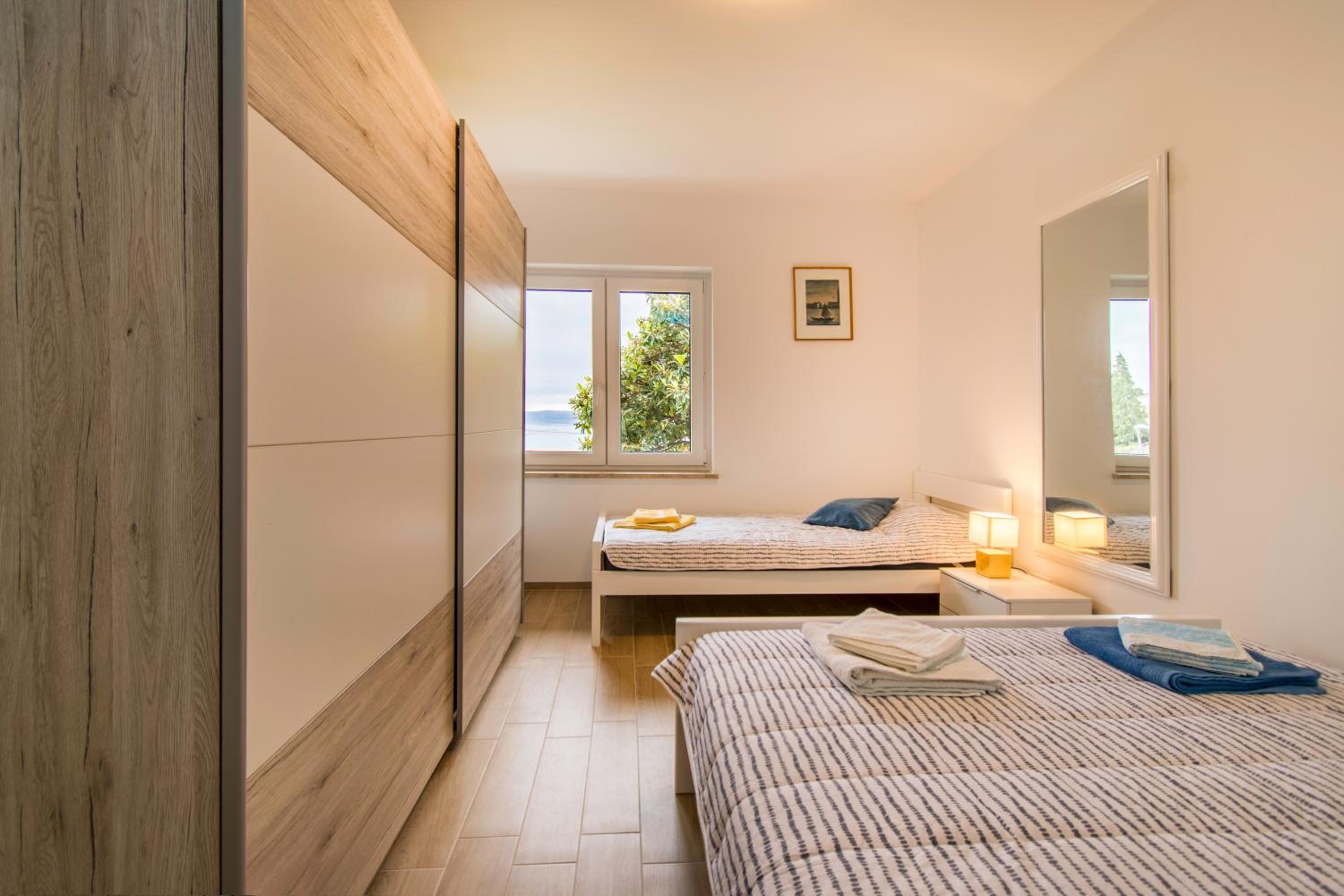 Apartments Elza