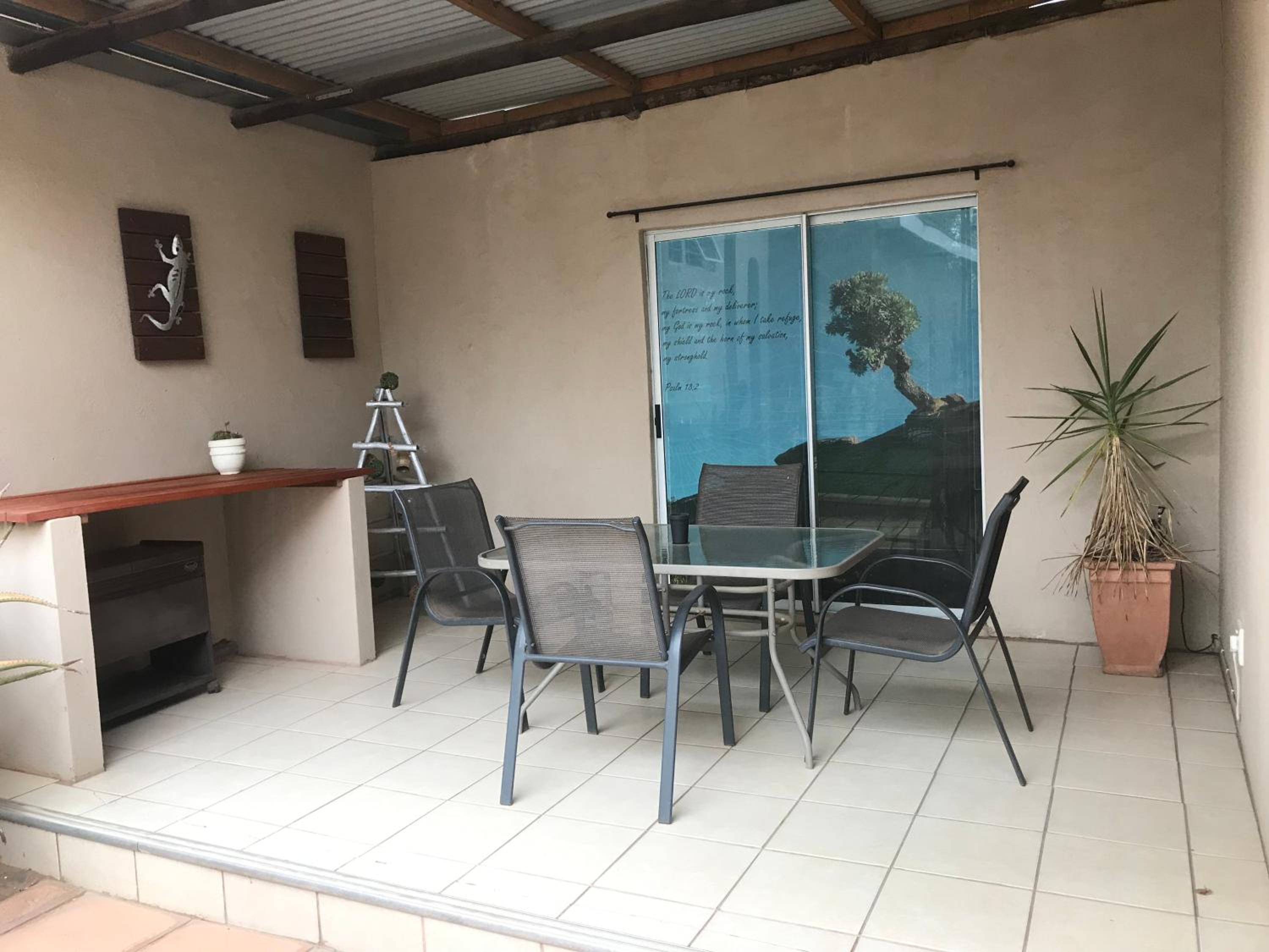 Lazy Gecko Accommodation view 4