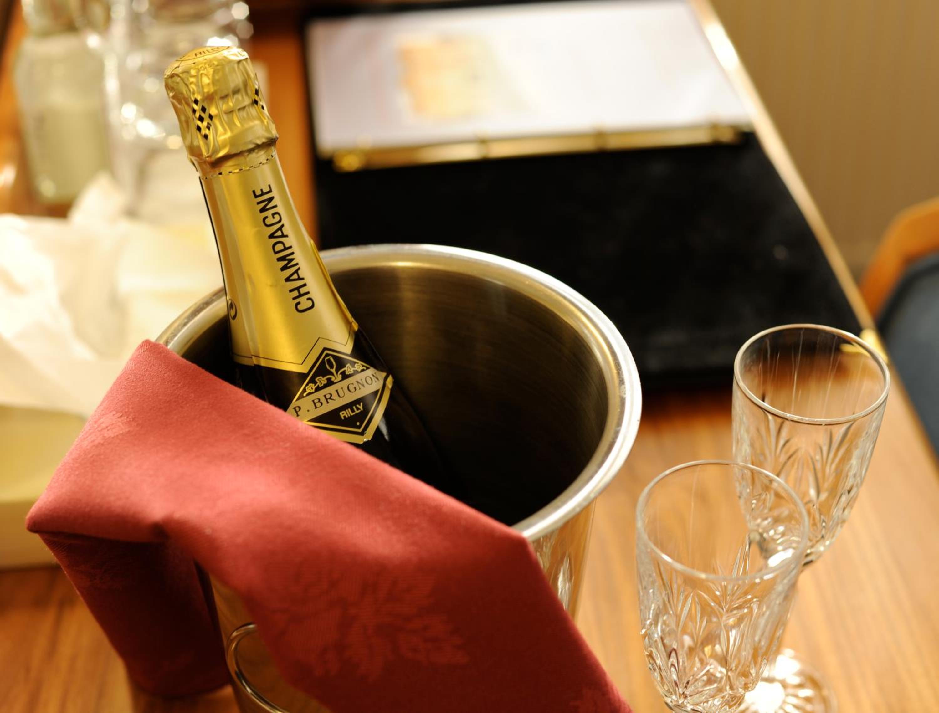 Oxford Vacations - Royal Oxford Hotel - Property Image 5