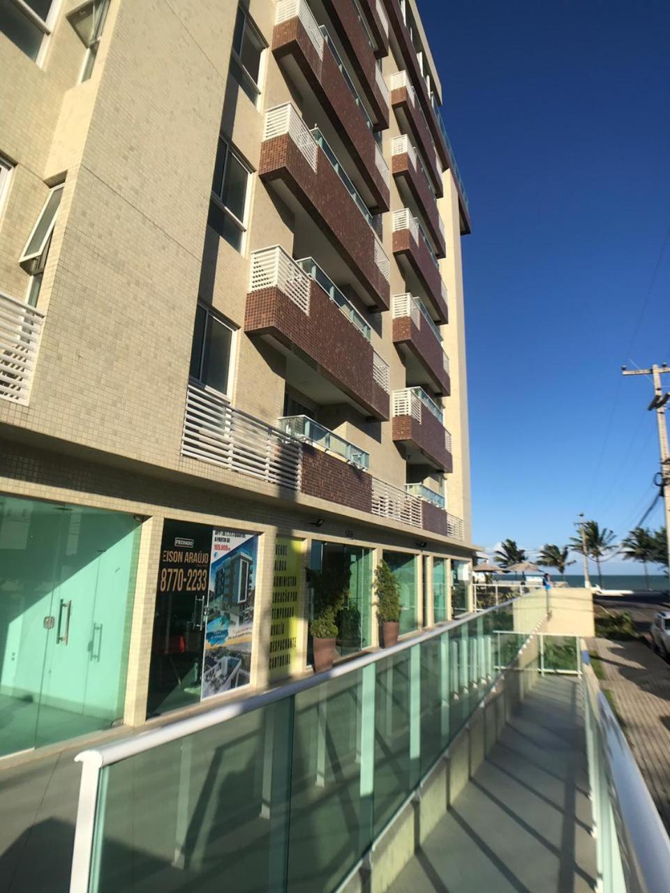 Apt 2 quartos na Beira Mar na praia de Intermares 110