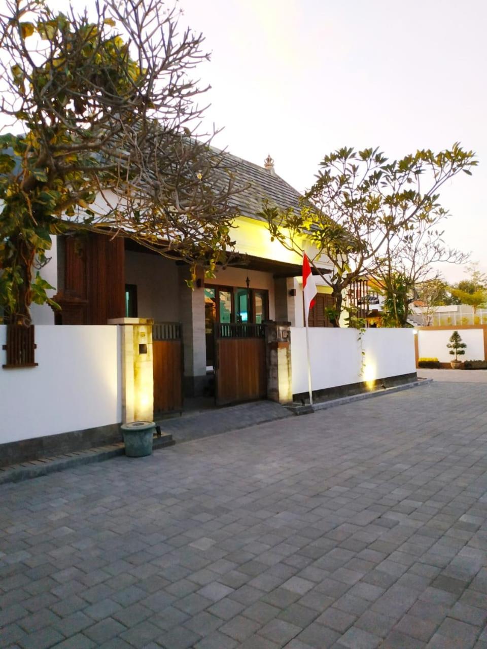 Photo 28