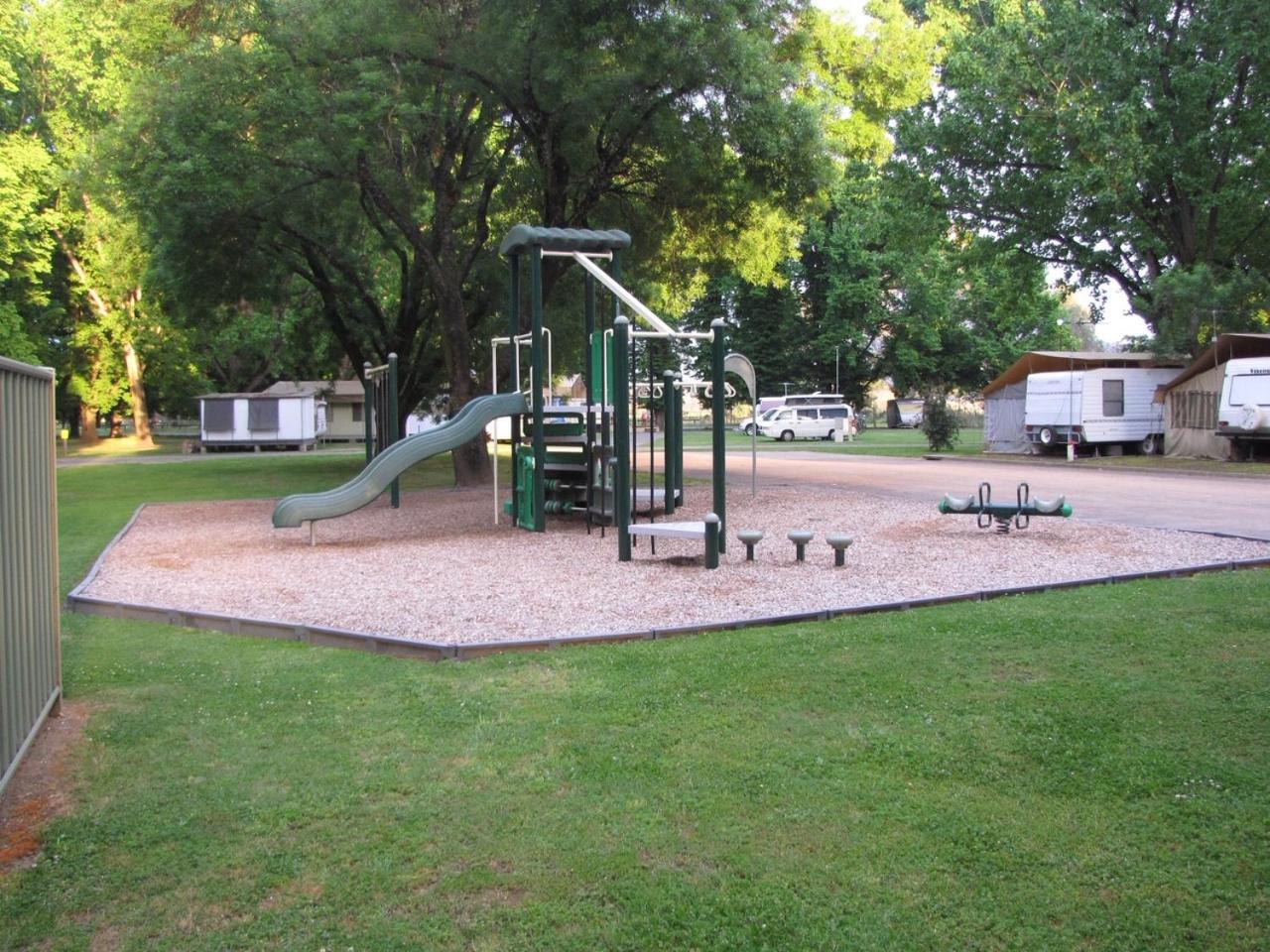 Myrtleford Holiday Park