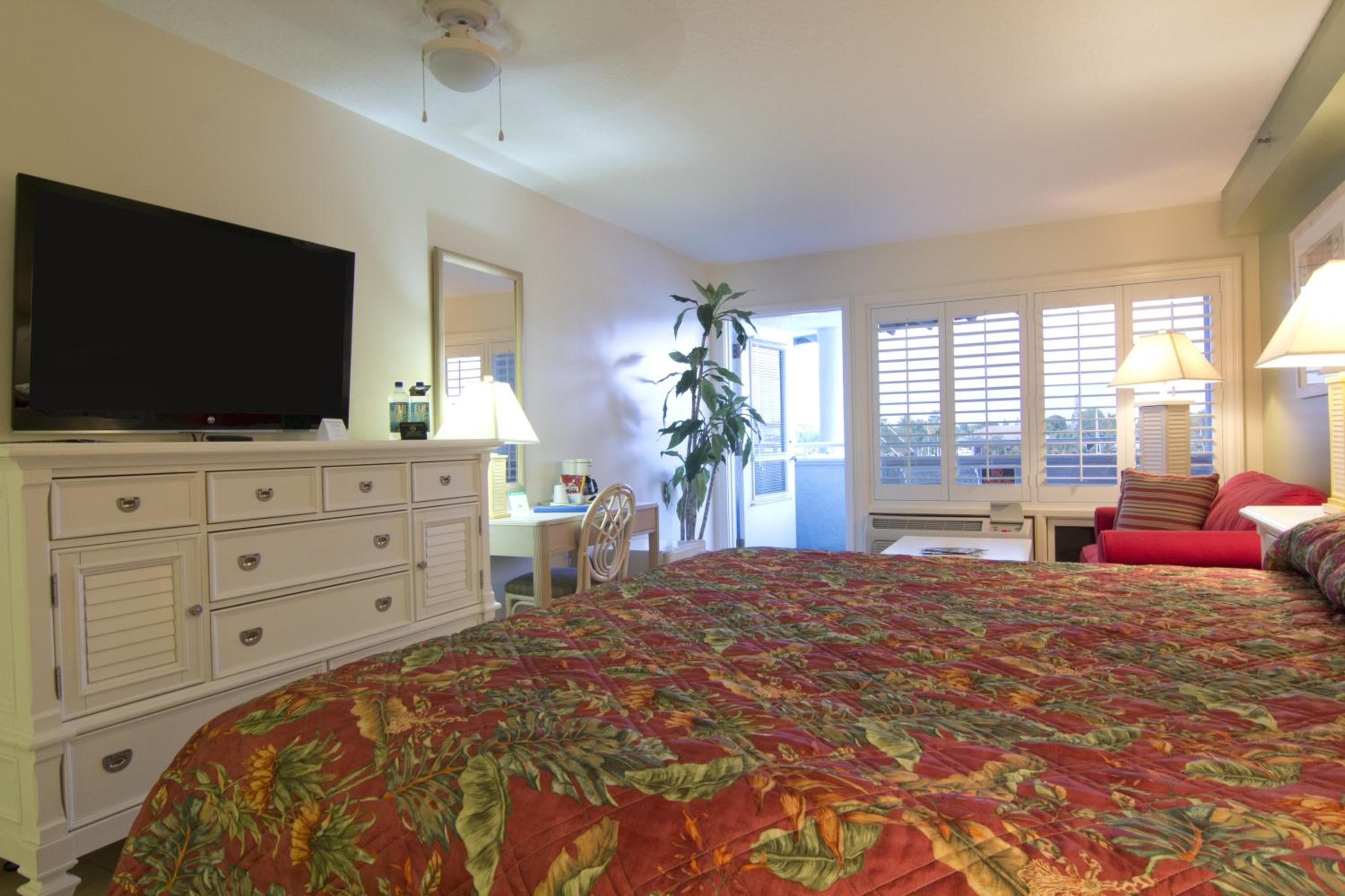 Pirate's Cove Resort and Marina - Stuart