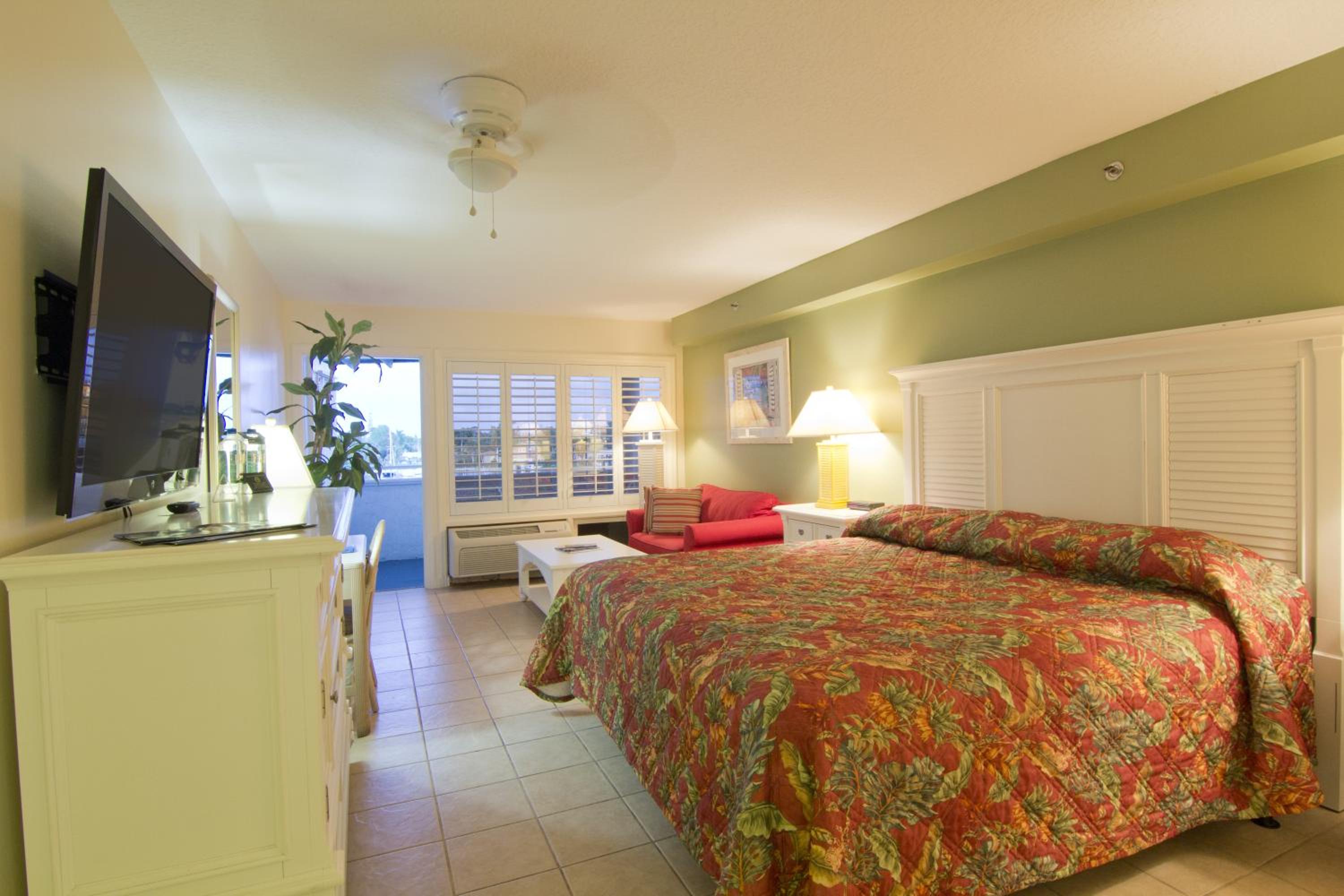 Pirate's Cove Resort and Marina - Stuart