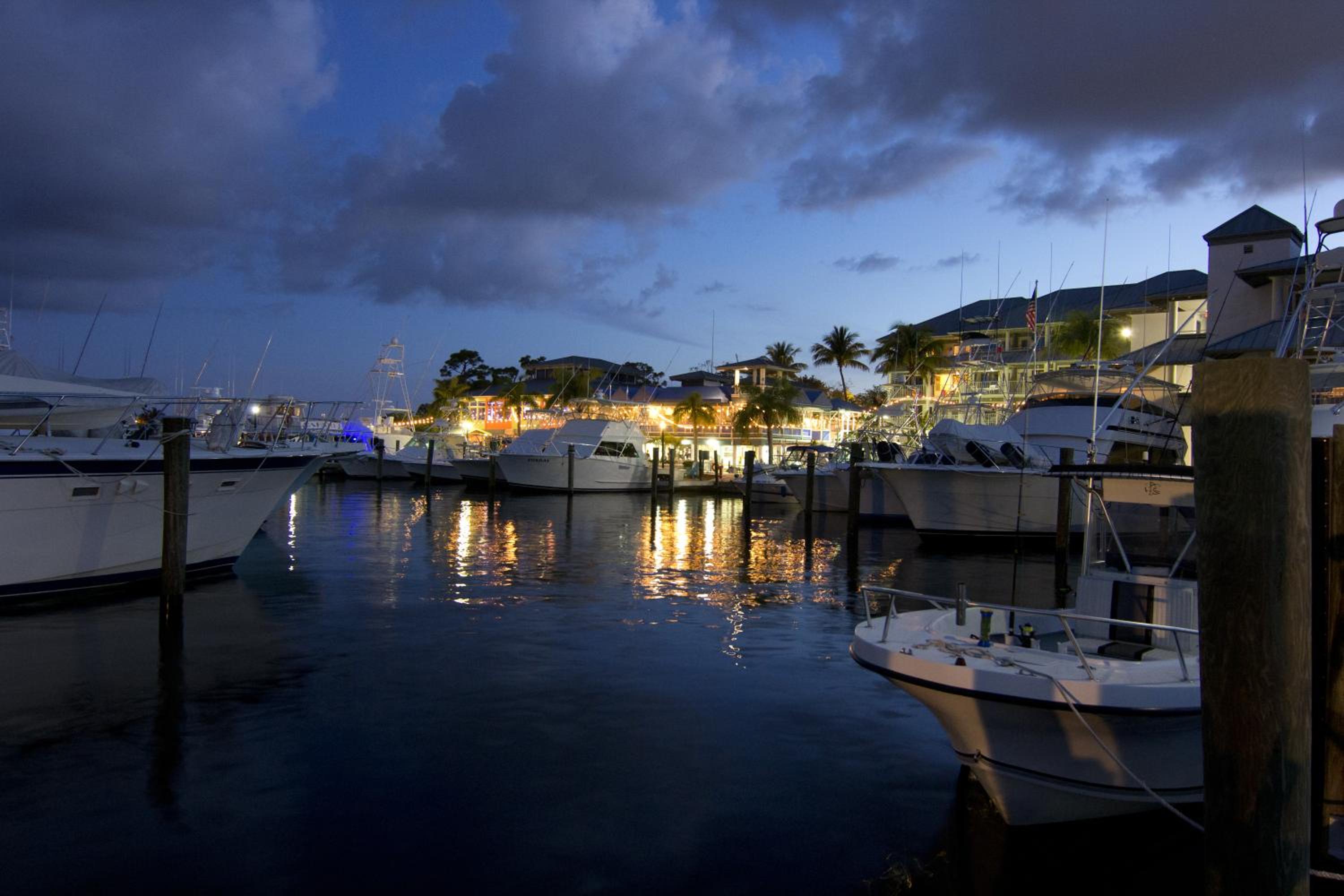 Pirate's Cove Resort and Marina - Stuart