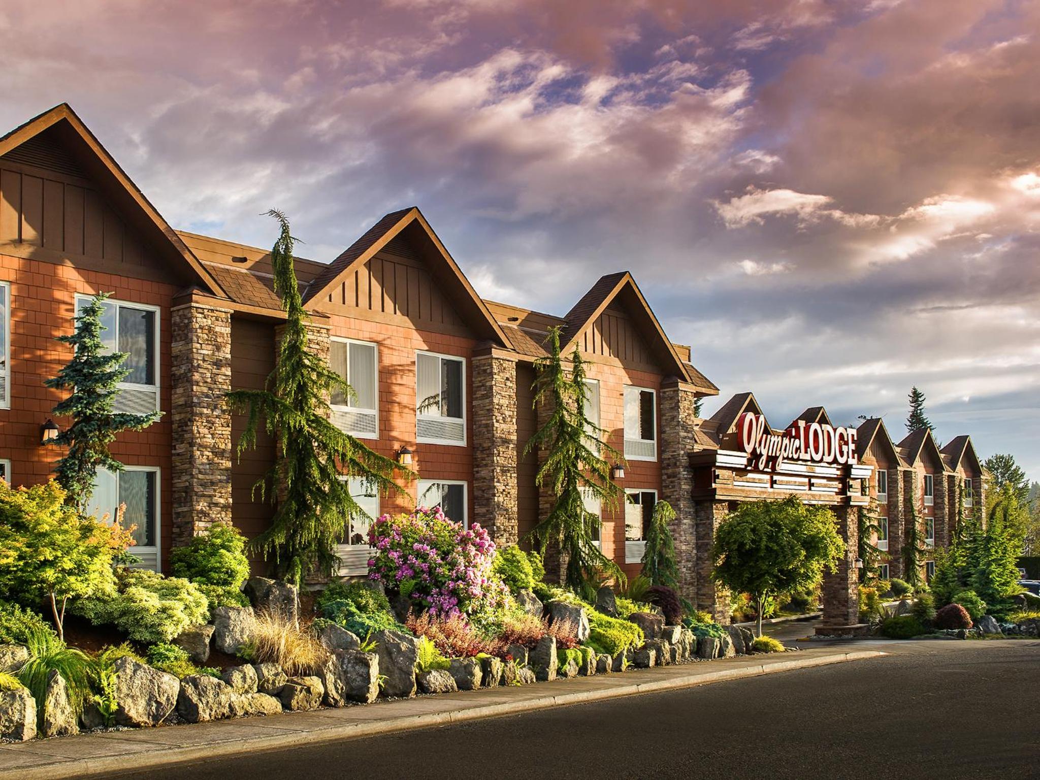 Hotel Olympic Lodge by Ayres