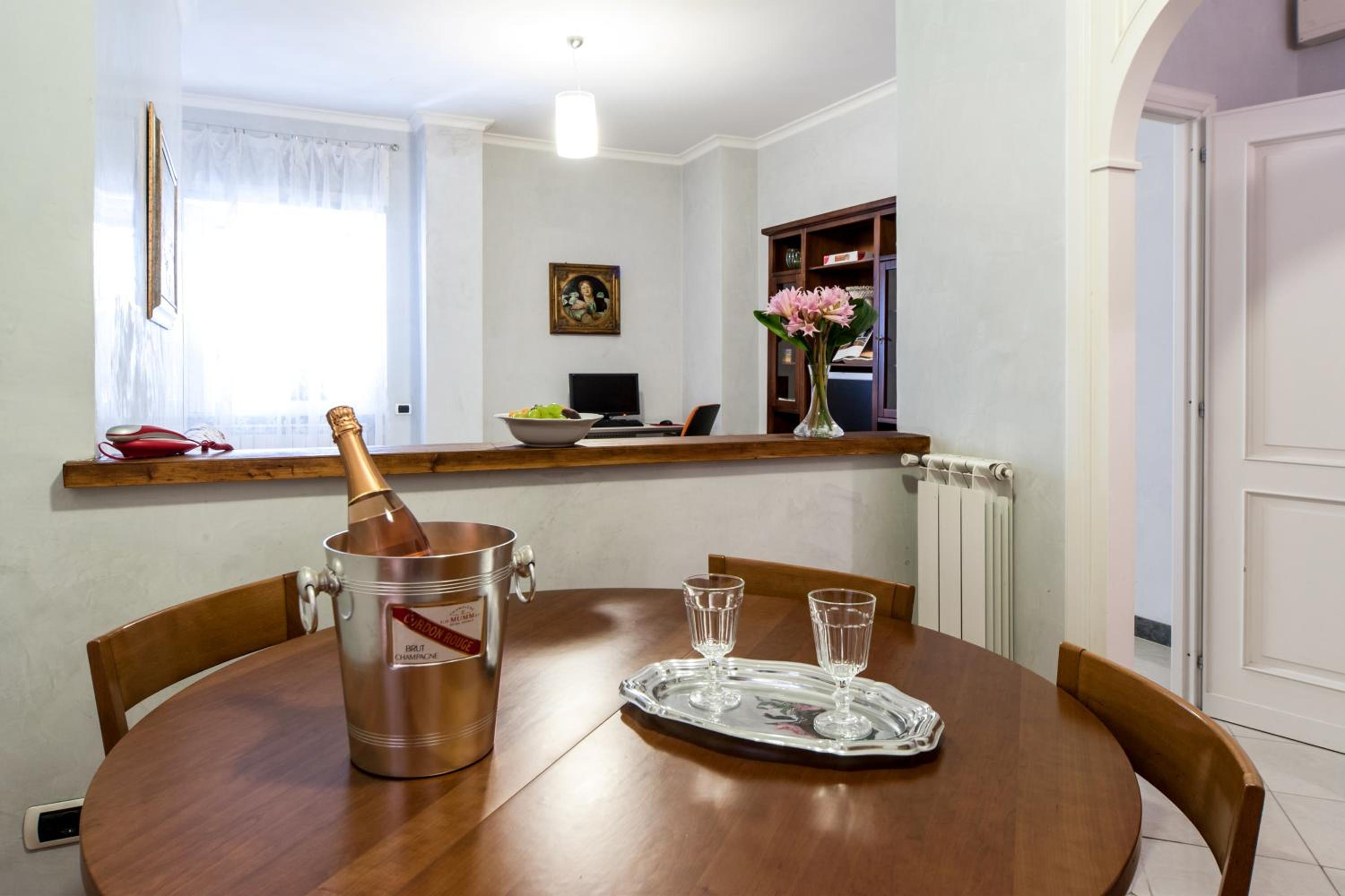Mons Aureus Resort