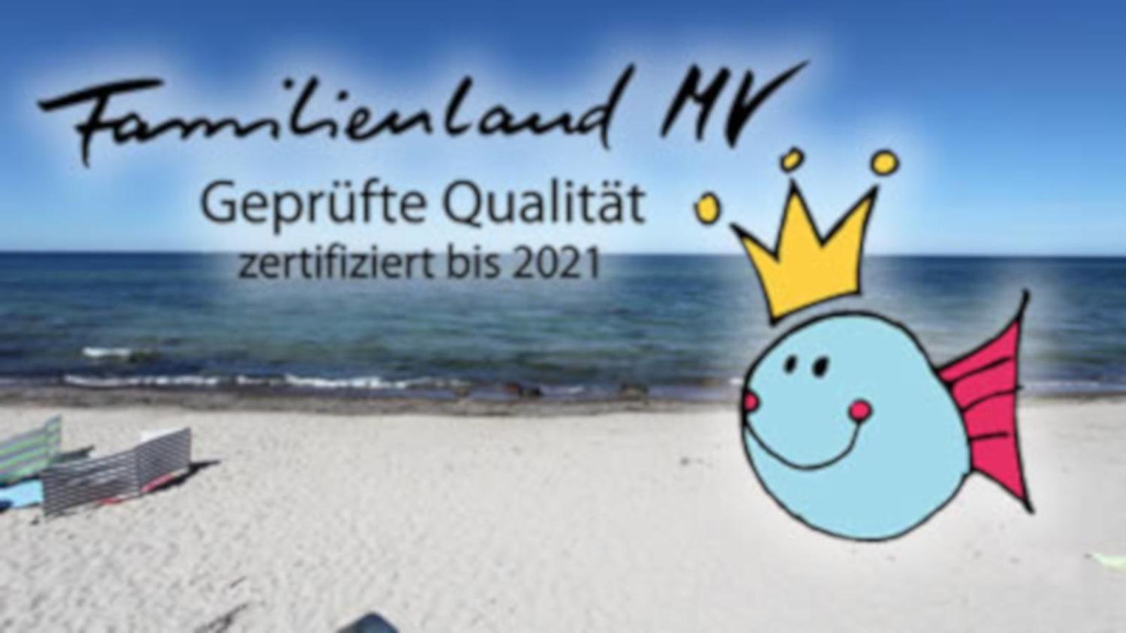 Reetdachhäuser am Bakenberg