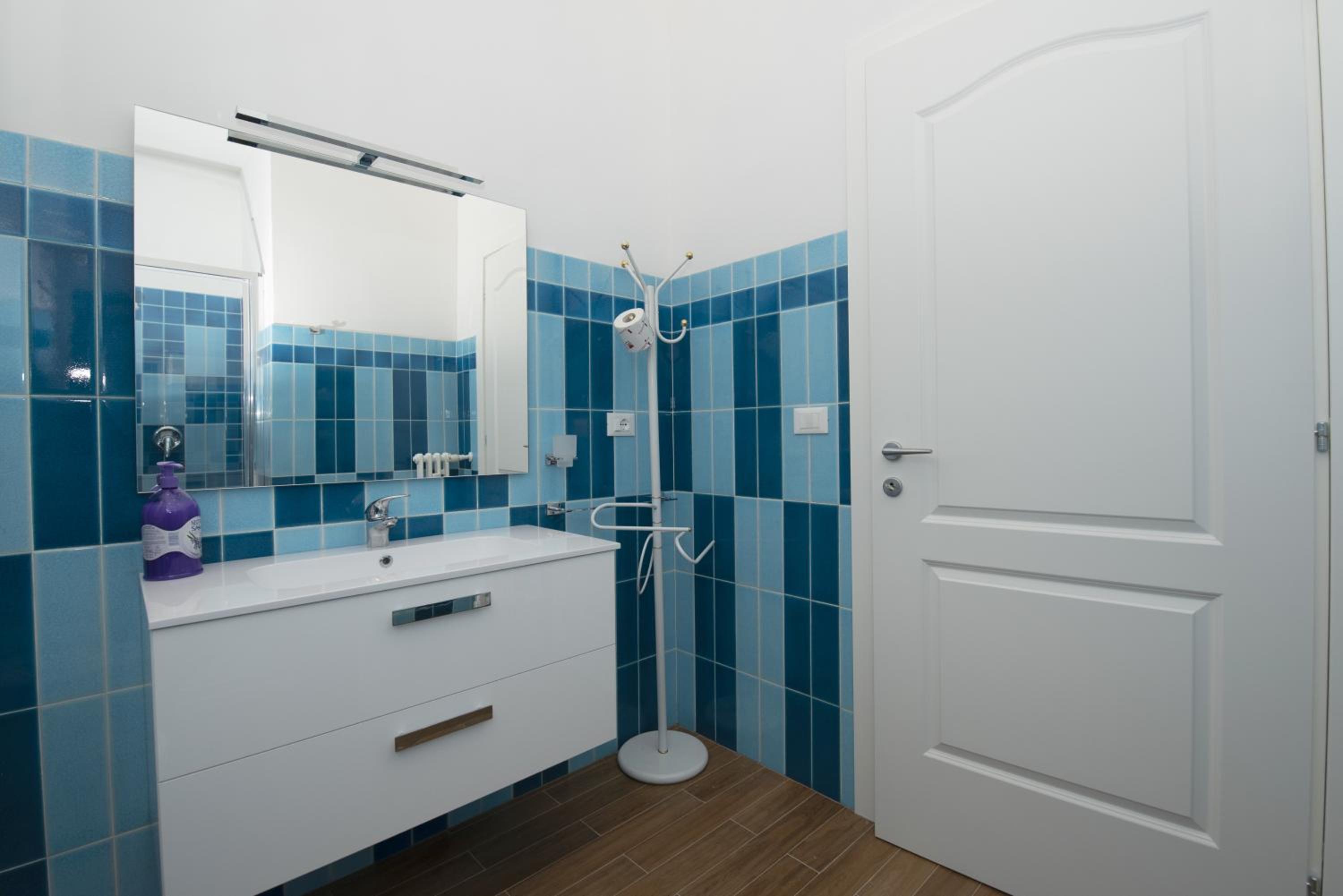 Colosseo Apartments and Rooms - Rome City Centre