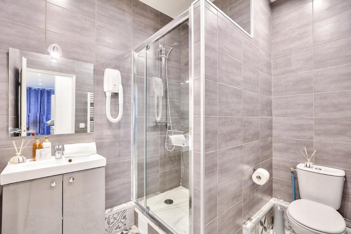 23 - Pretty Parisian Flat in Montorgueil