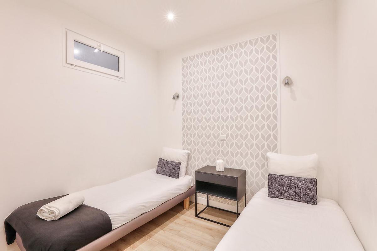 23 - Pretty Parisian Flat in Montorgueil
