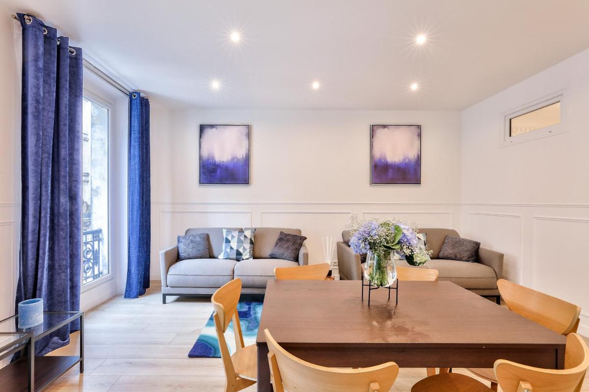 23 - Pretty Parisian Flat in Montorgueil