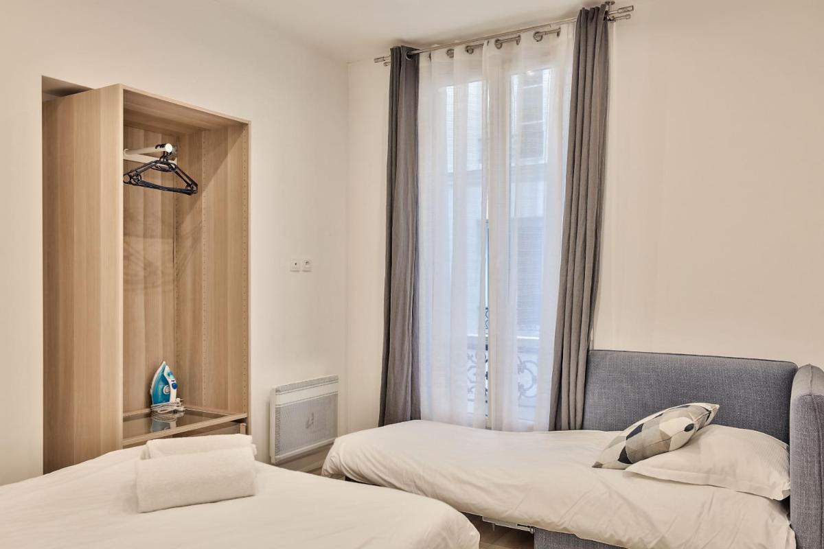 23 - Pretty Parisian Flat in Montorgueil