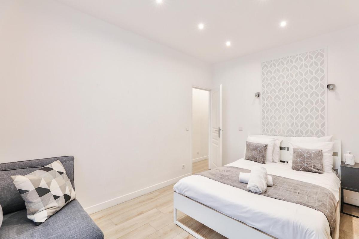 23 - Pretty Parisian Flat in Montorgueil