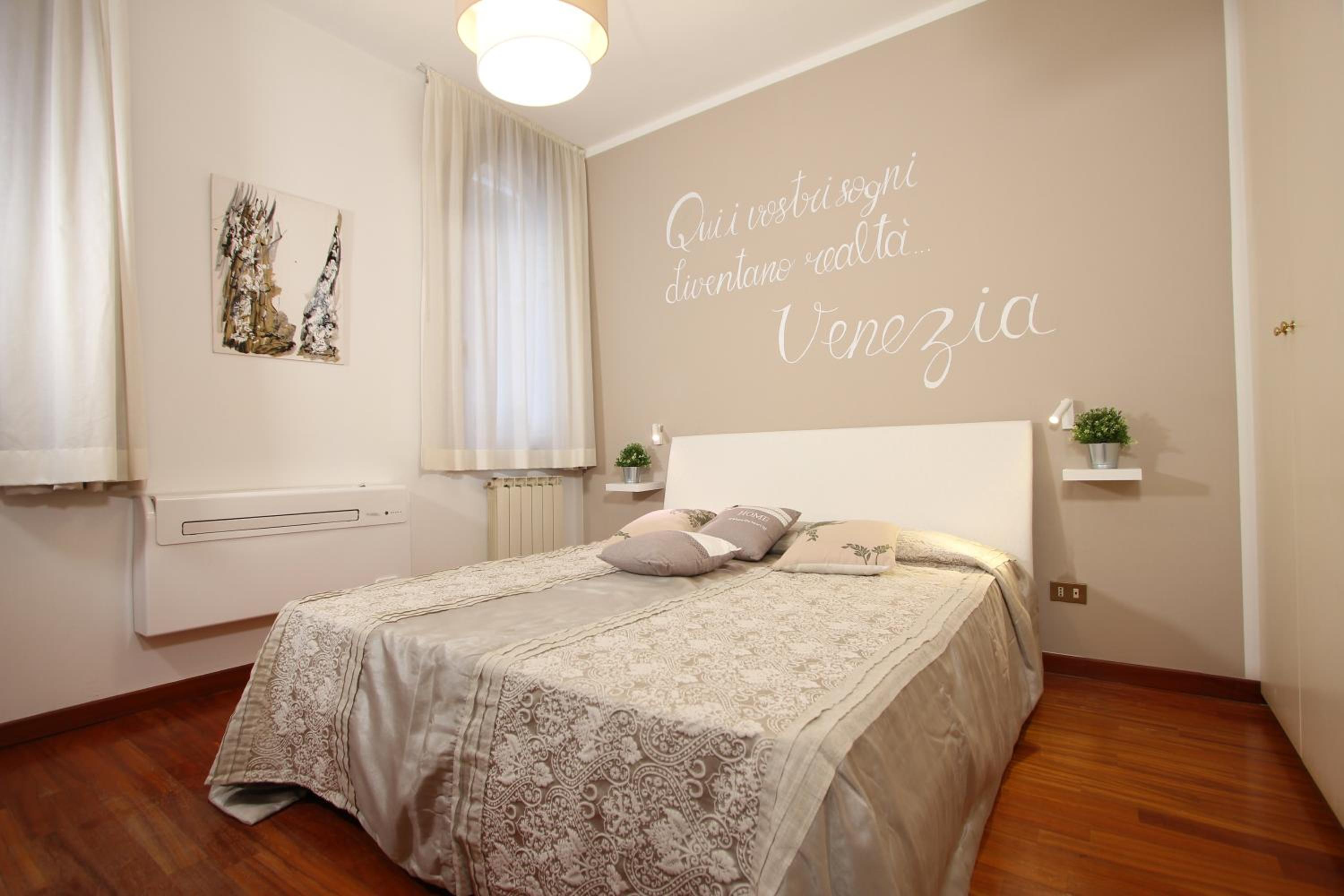 City Apartments Rialto Market