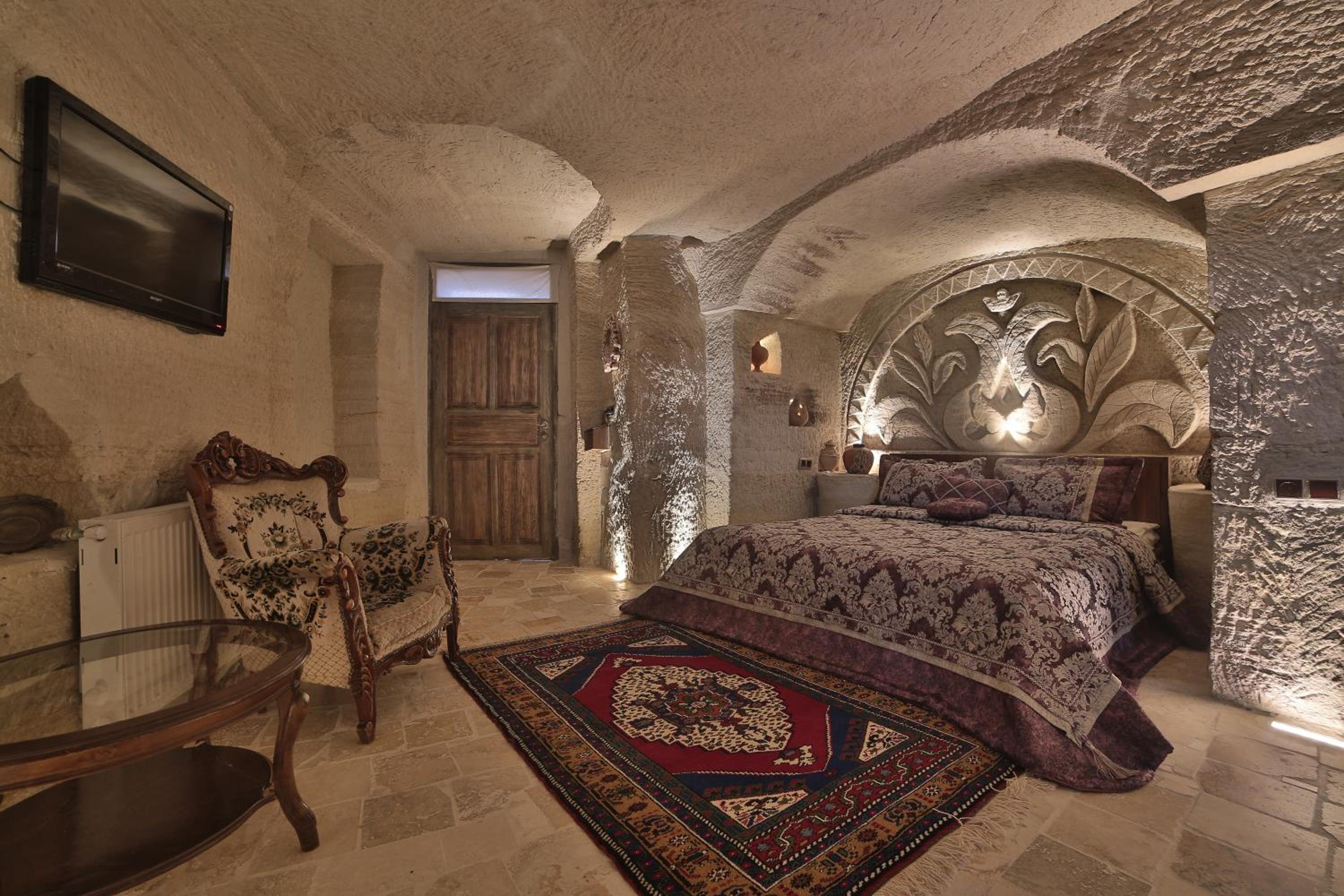 Kayatas Cave Suites - Image 103