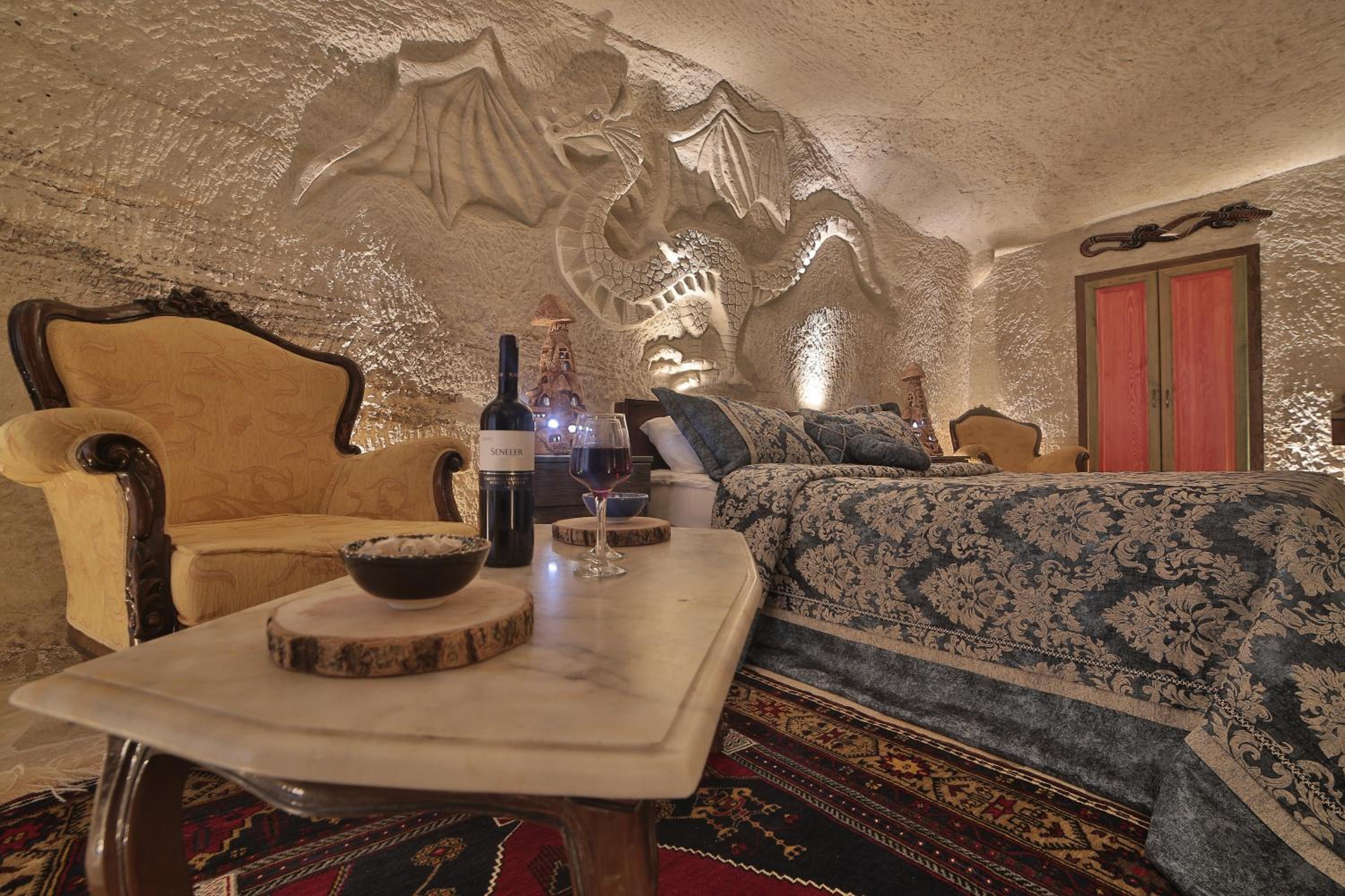 Kayatas Cave Suites - Image 116