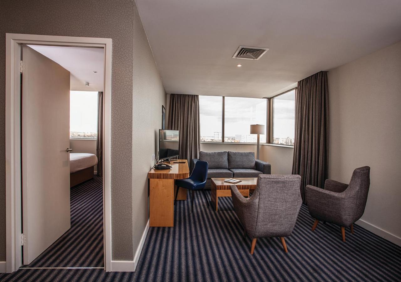 Coventry Vacations - Ramada Hotel  Suites by Wyndham Coventry - Property Image 9