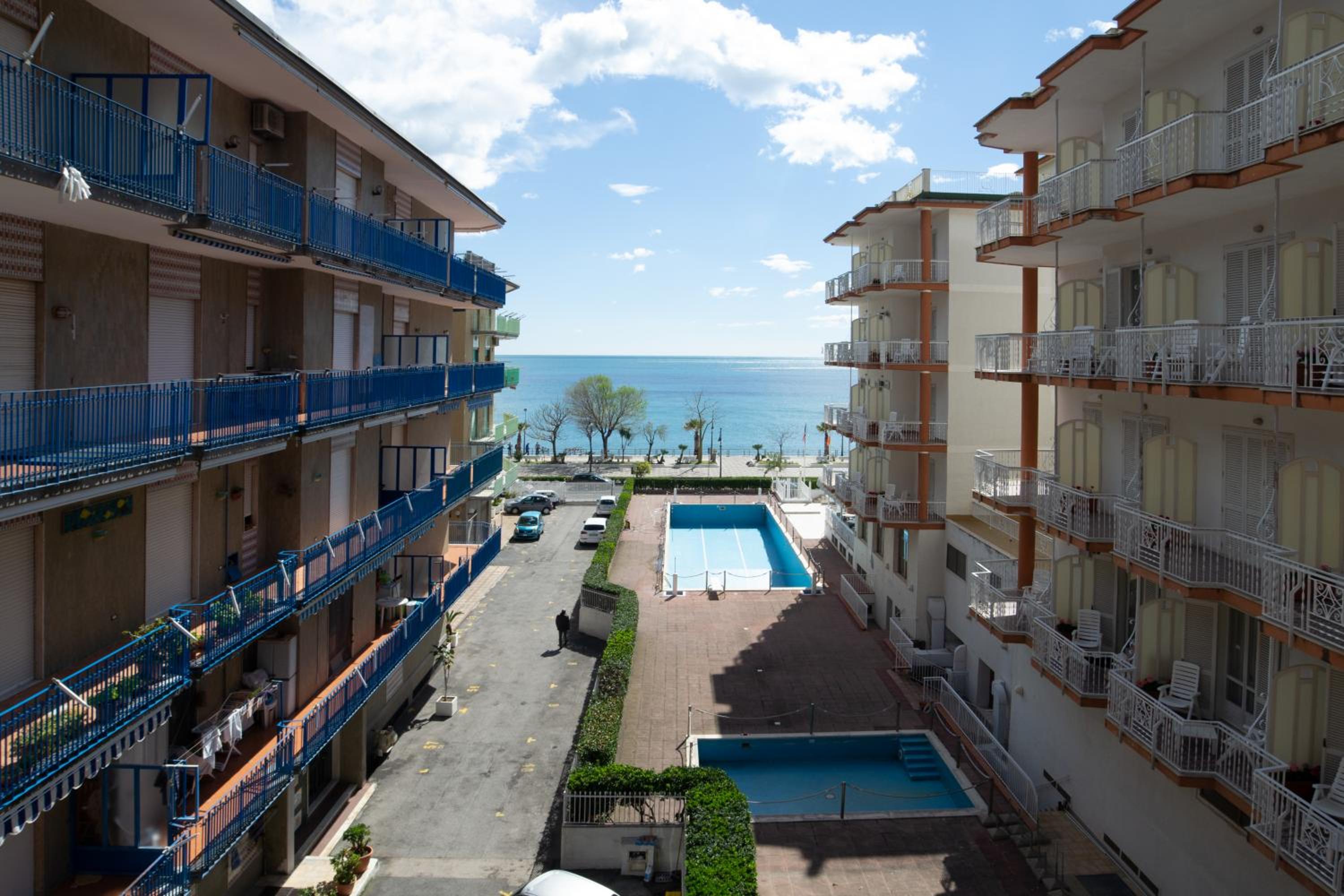 Panorama Host - Domus Amalfi Coast