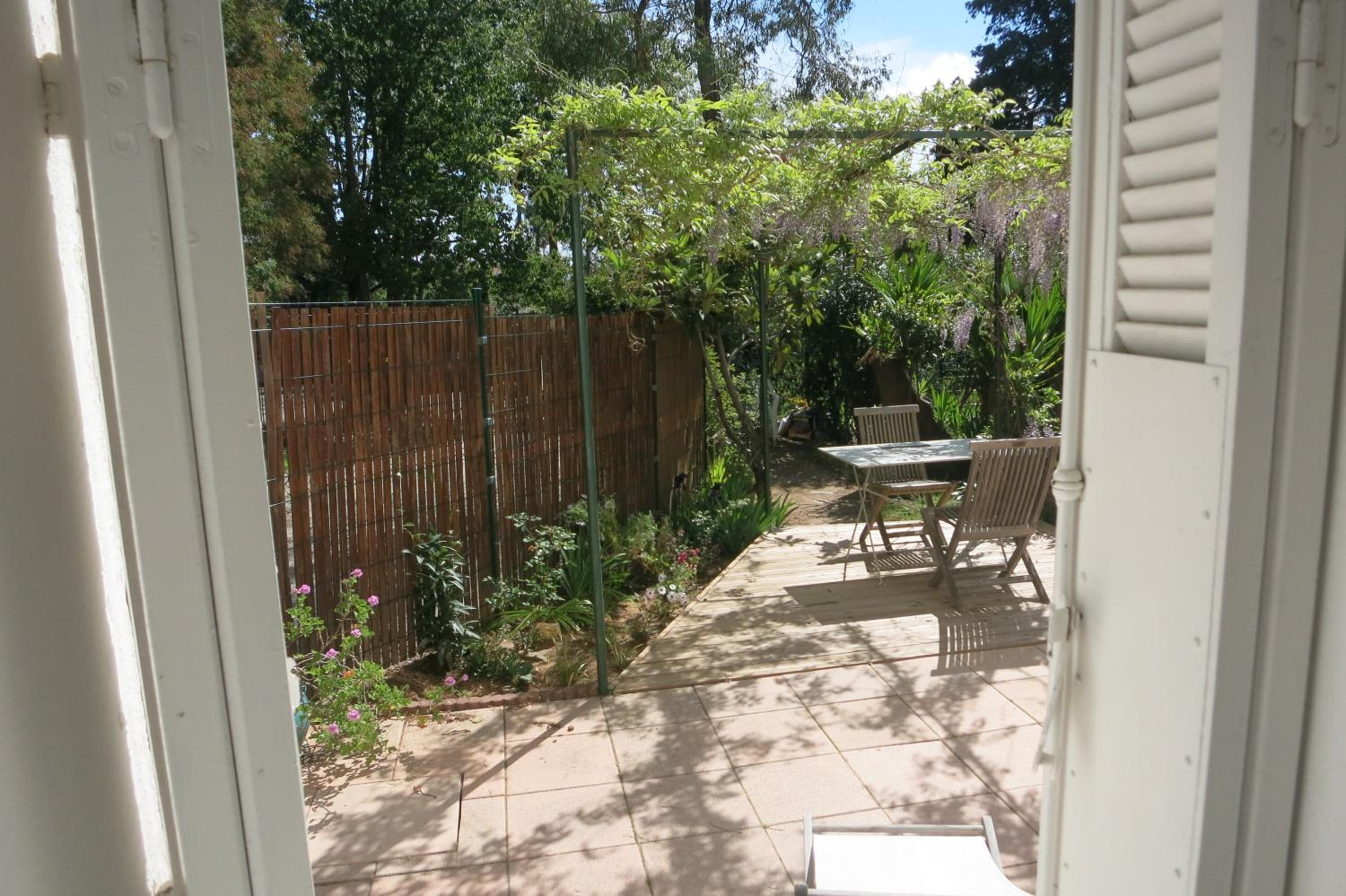 Villa les Lys view 2