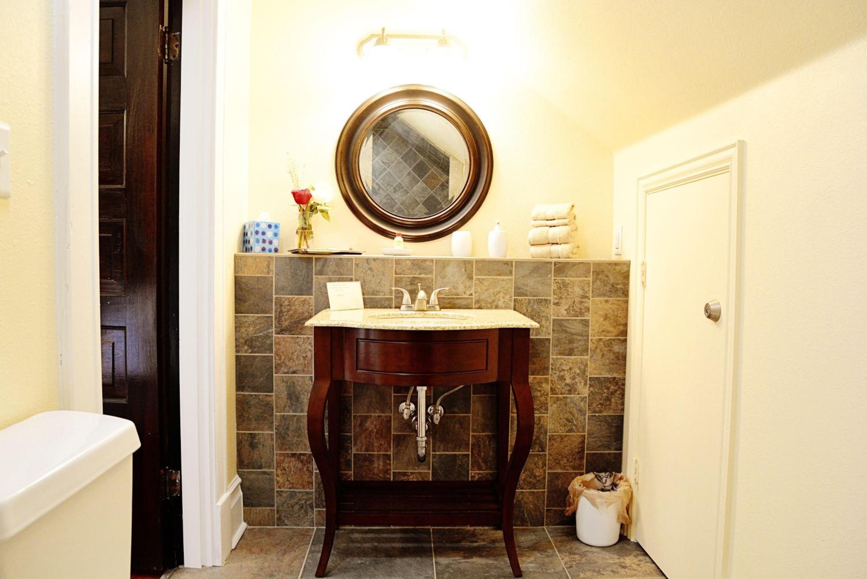 Photo 76