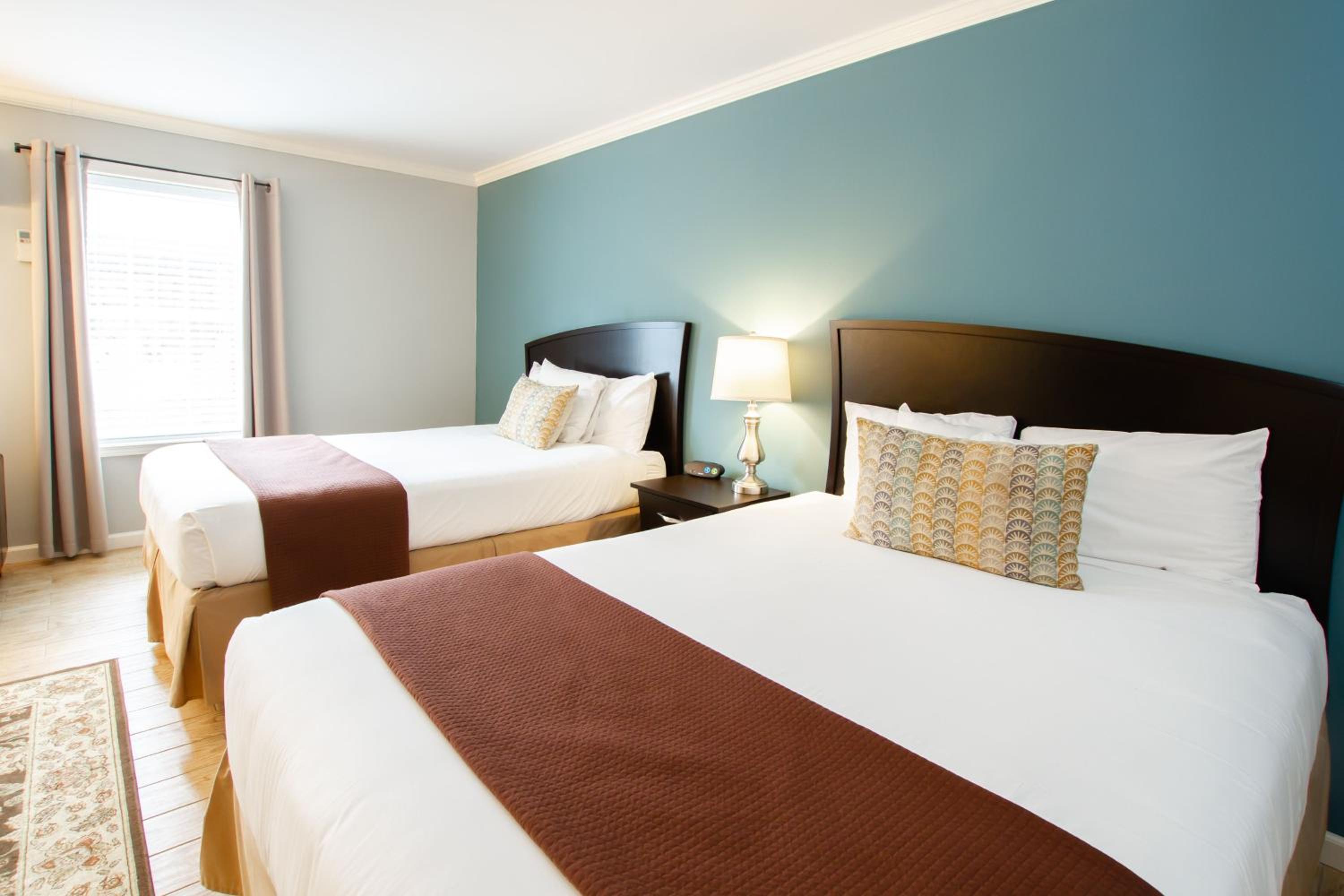 The Dahlonega Square Hotel